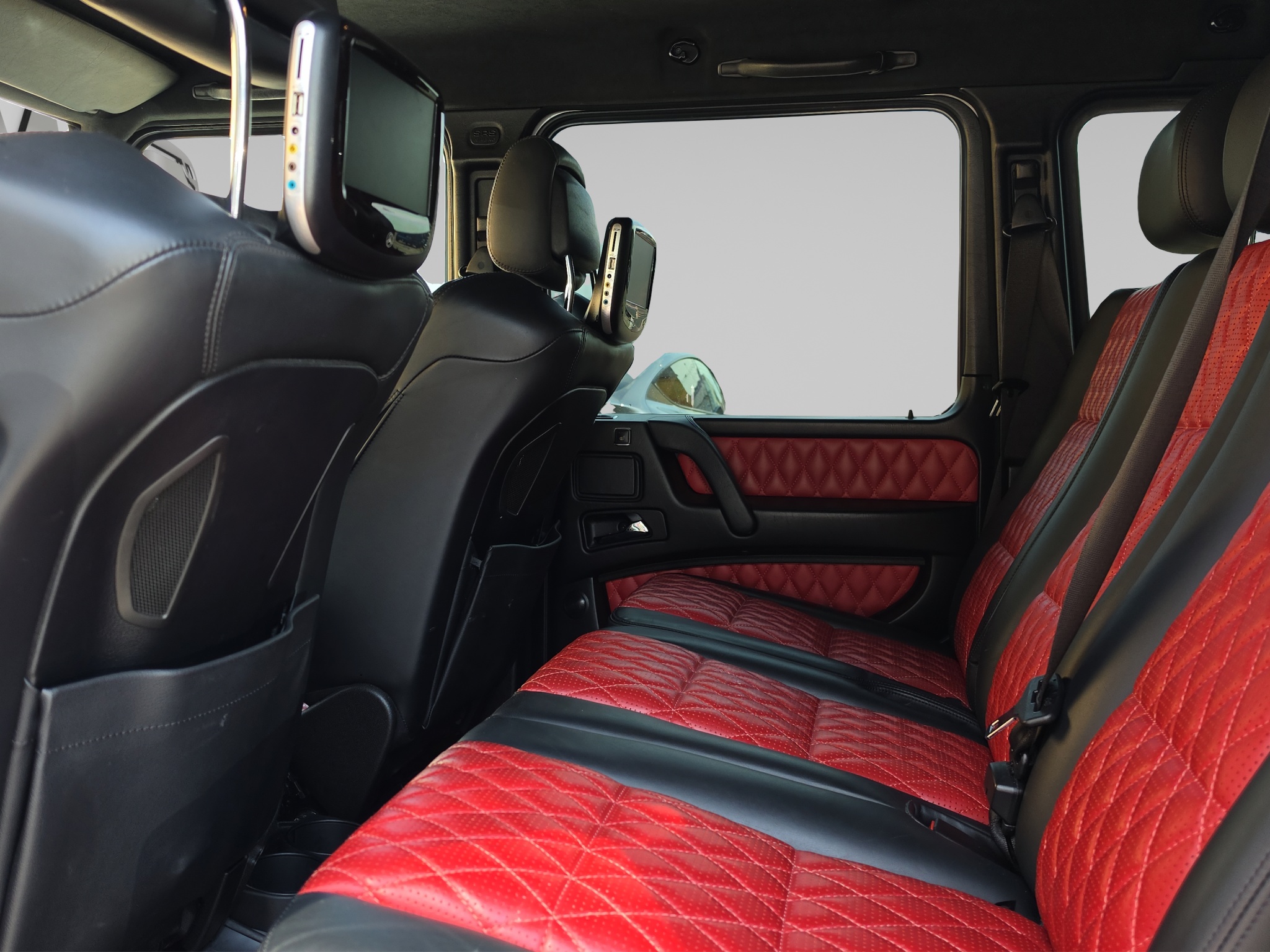 MERCEDES-BENZ G 63 AMG 11