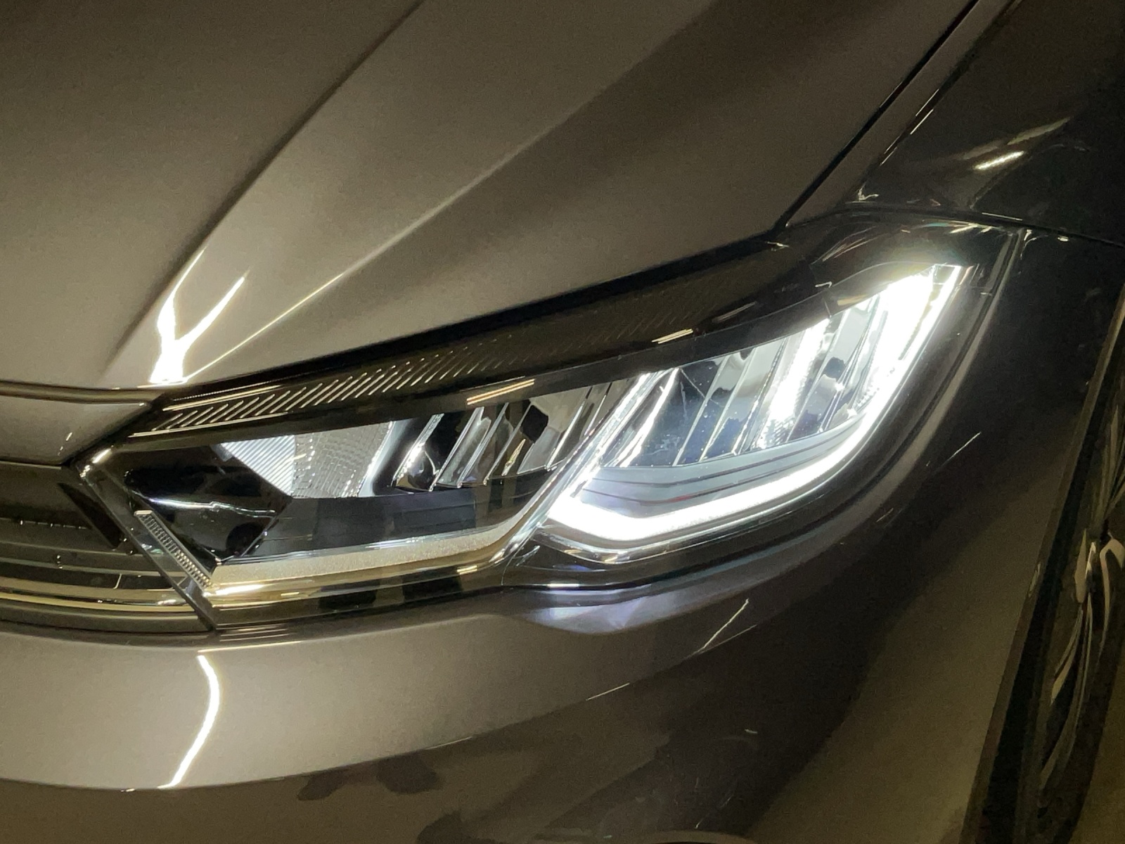 VW Polo 1.0 TSI Life DSG - 16