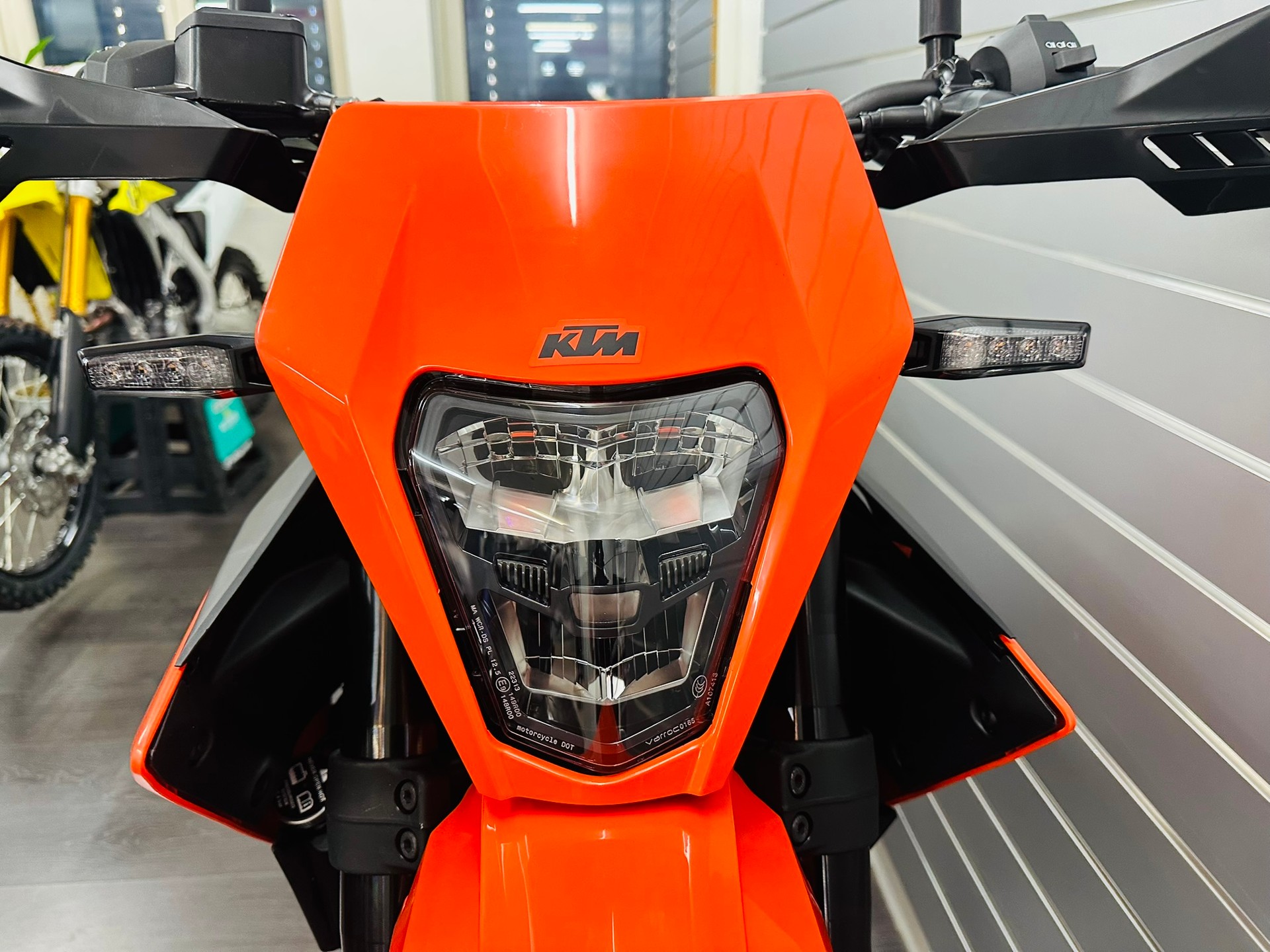 KTM 390 Enduro R - 4