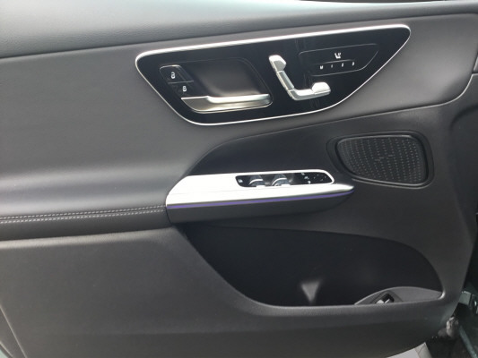 MERCEDES-BENZ GLC 300 e 4M 9G-Tronic - 10