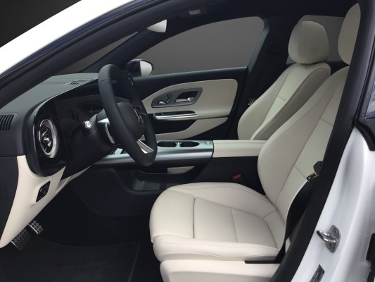 MERCEDES-BENZ CLA 200 8G-DCT 4Matic - 7