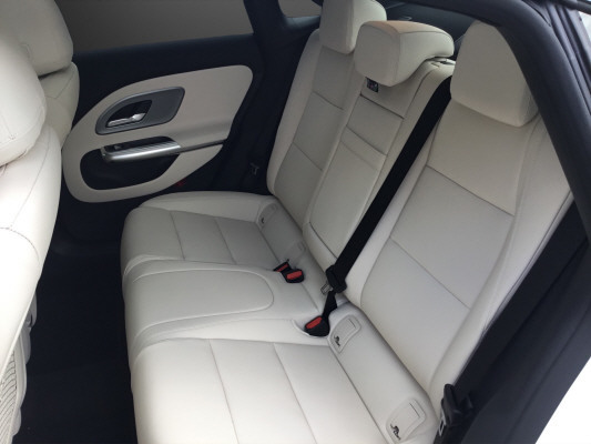 MERCEDES-BENZ CLA 200 8G-DCT 4Matic - 11