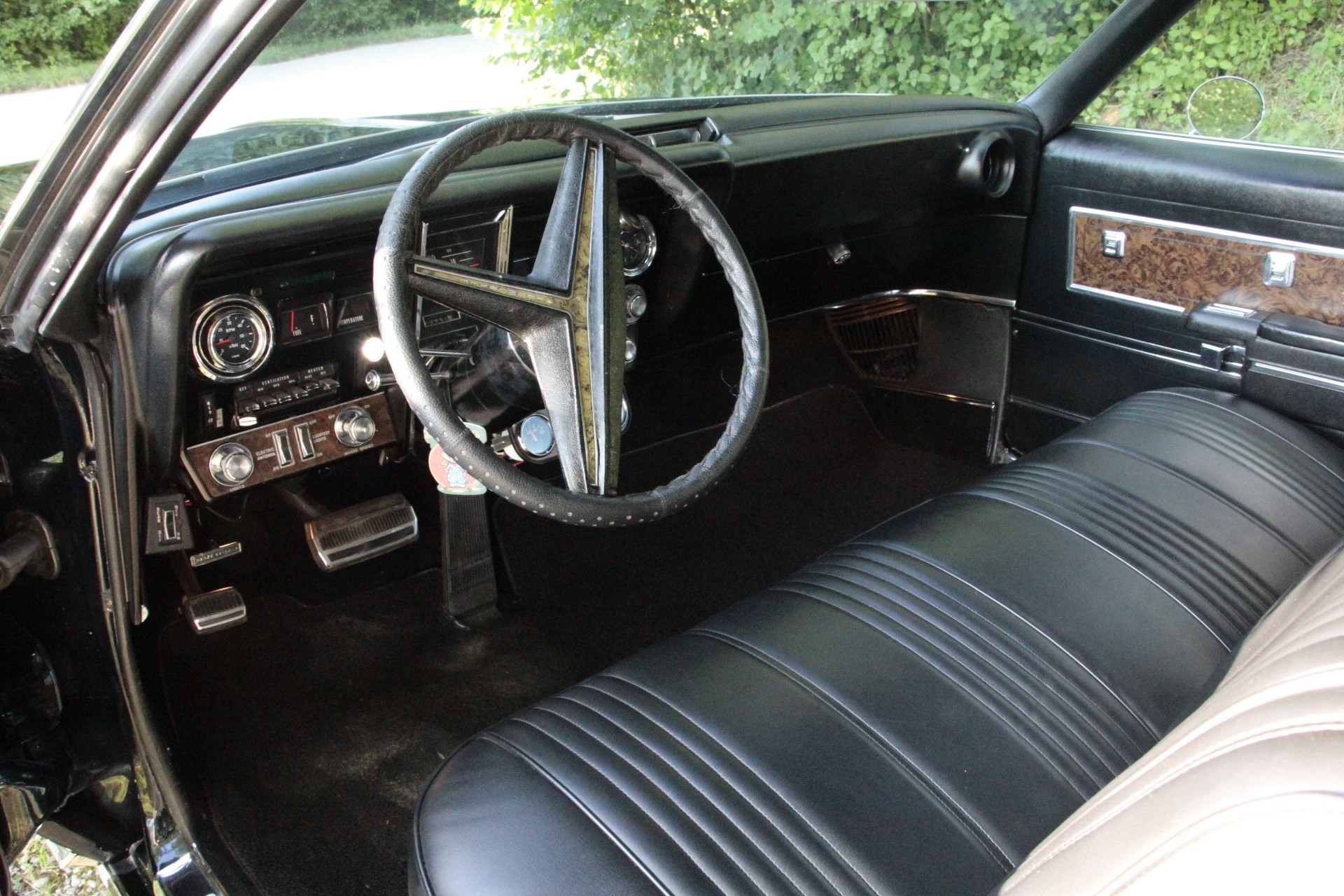 OLDSMOBILE TORONADO - 6