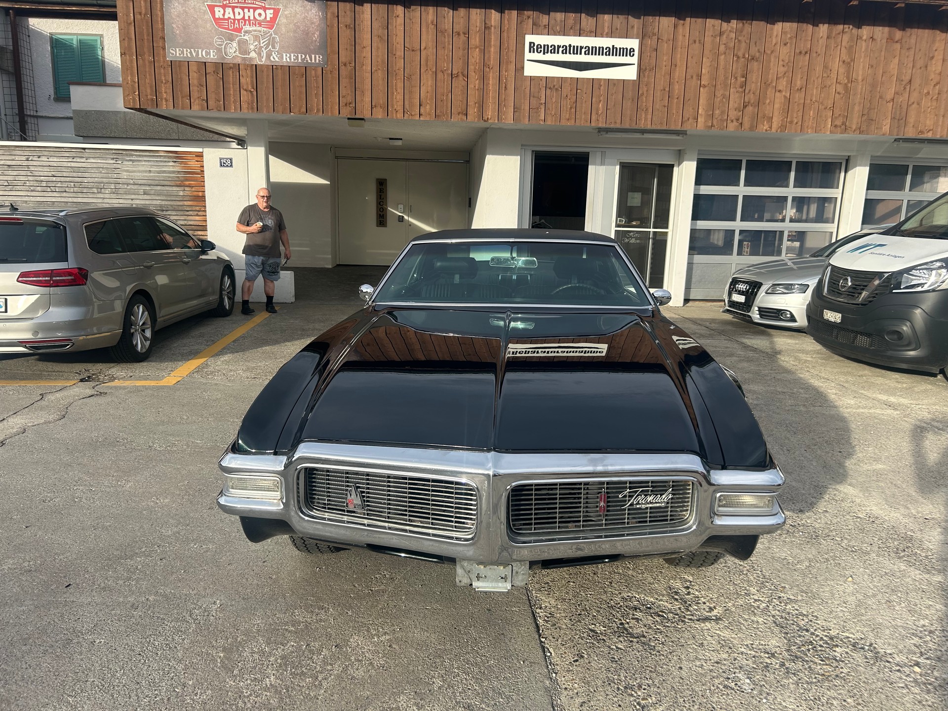 OLDSMOBILE TORONADO - 9