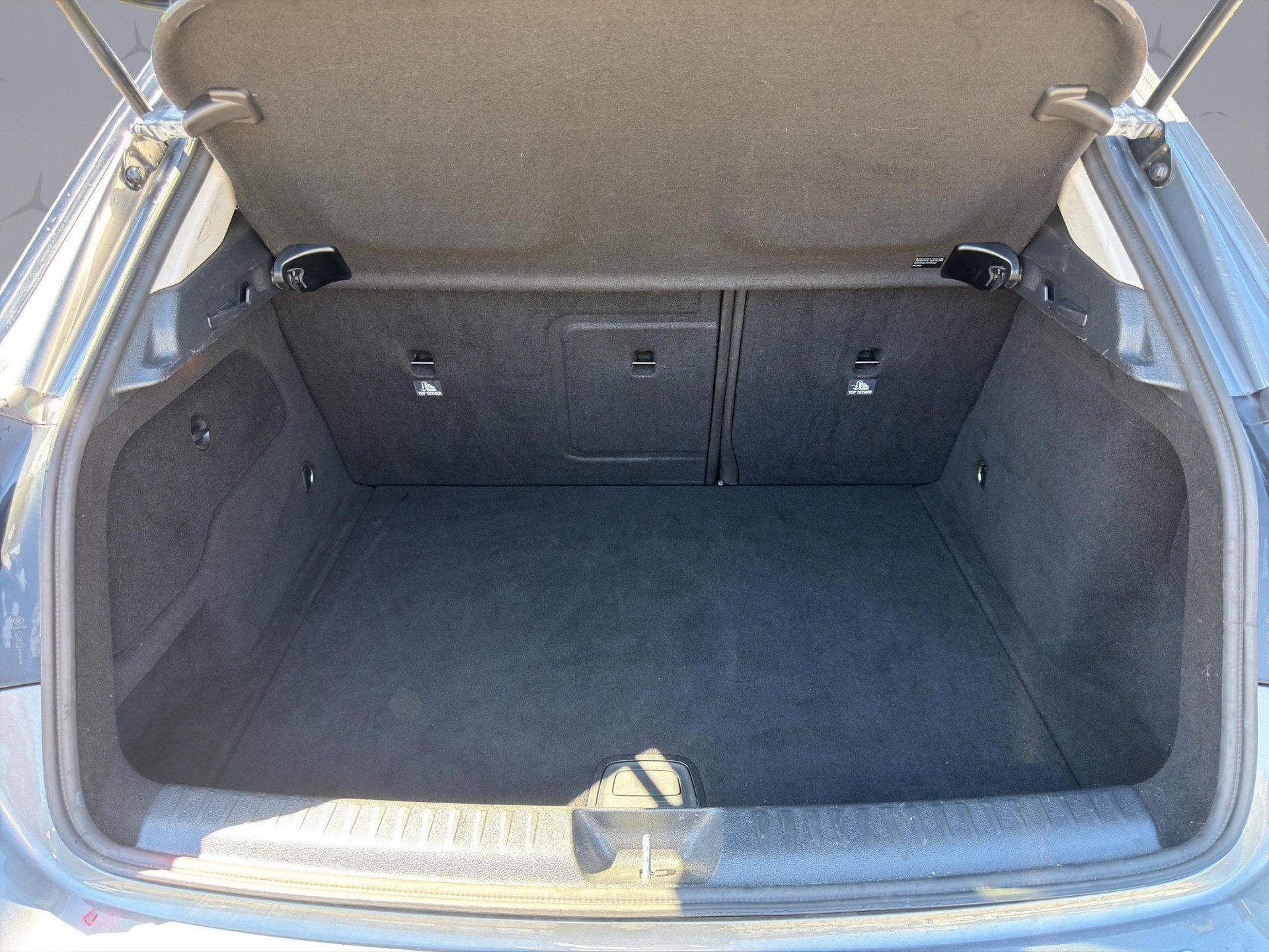 MERCEDES-BENZ GLA 200 Urban - 17