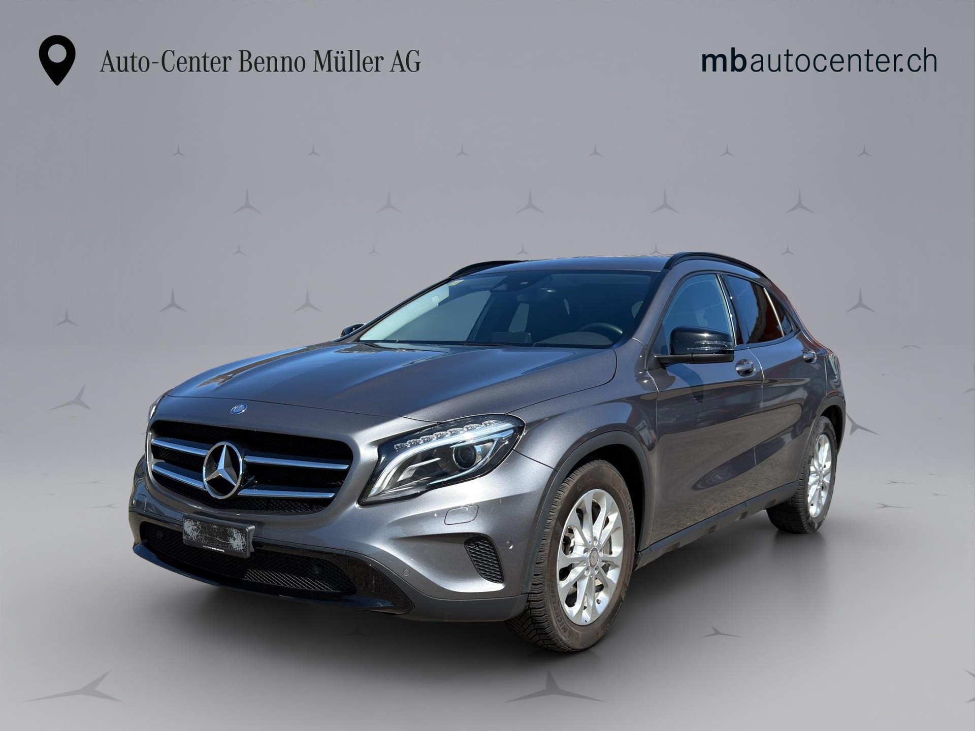 MERCEDES-BENZ GLA 200 Urban