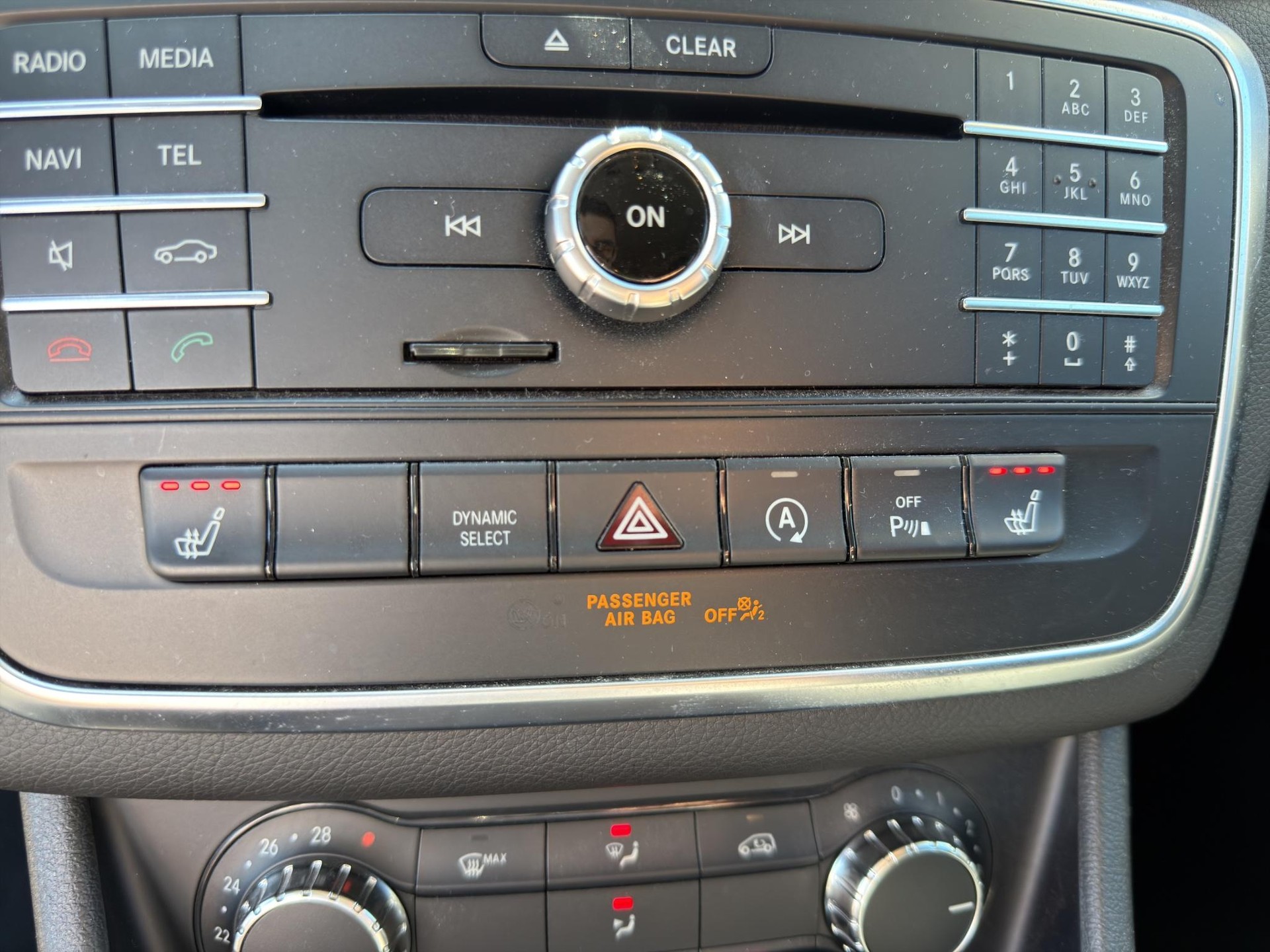 MERCEDES-BENZ GLA 200 Urban - 19