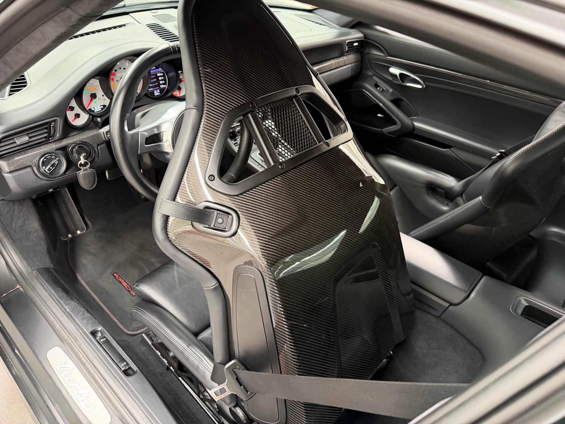 PORSCHE 911 Turbo PDK - 8