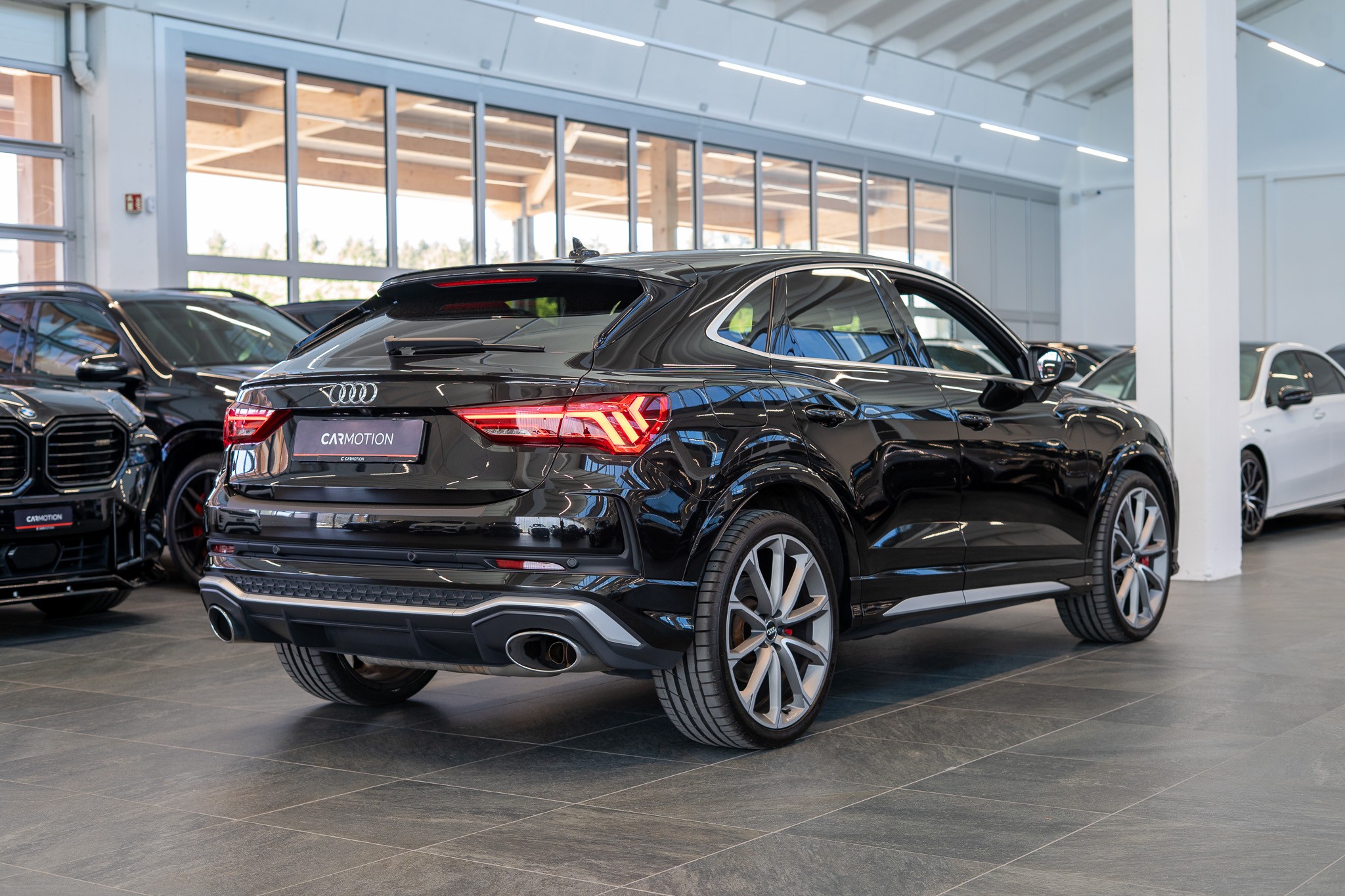 RS Q3 Sportback 2.5 TFSI quattro S-Tronic / Sportsitze / Rückfahrkamera / el. Sitze