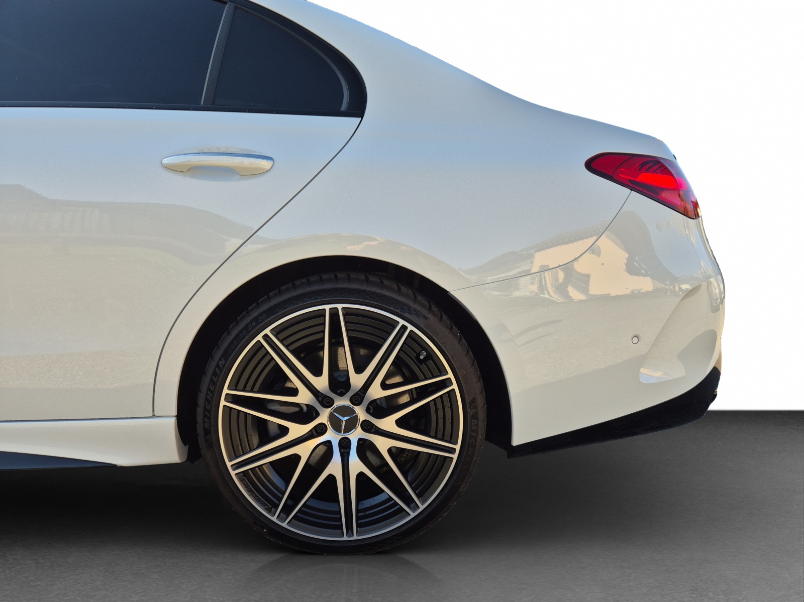 MERCEDES-BENZ C 43 AMG 4 Matic - 23