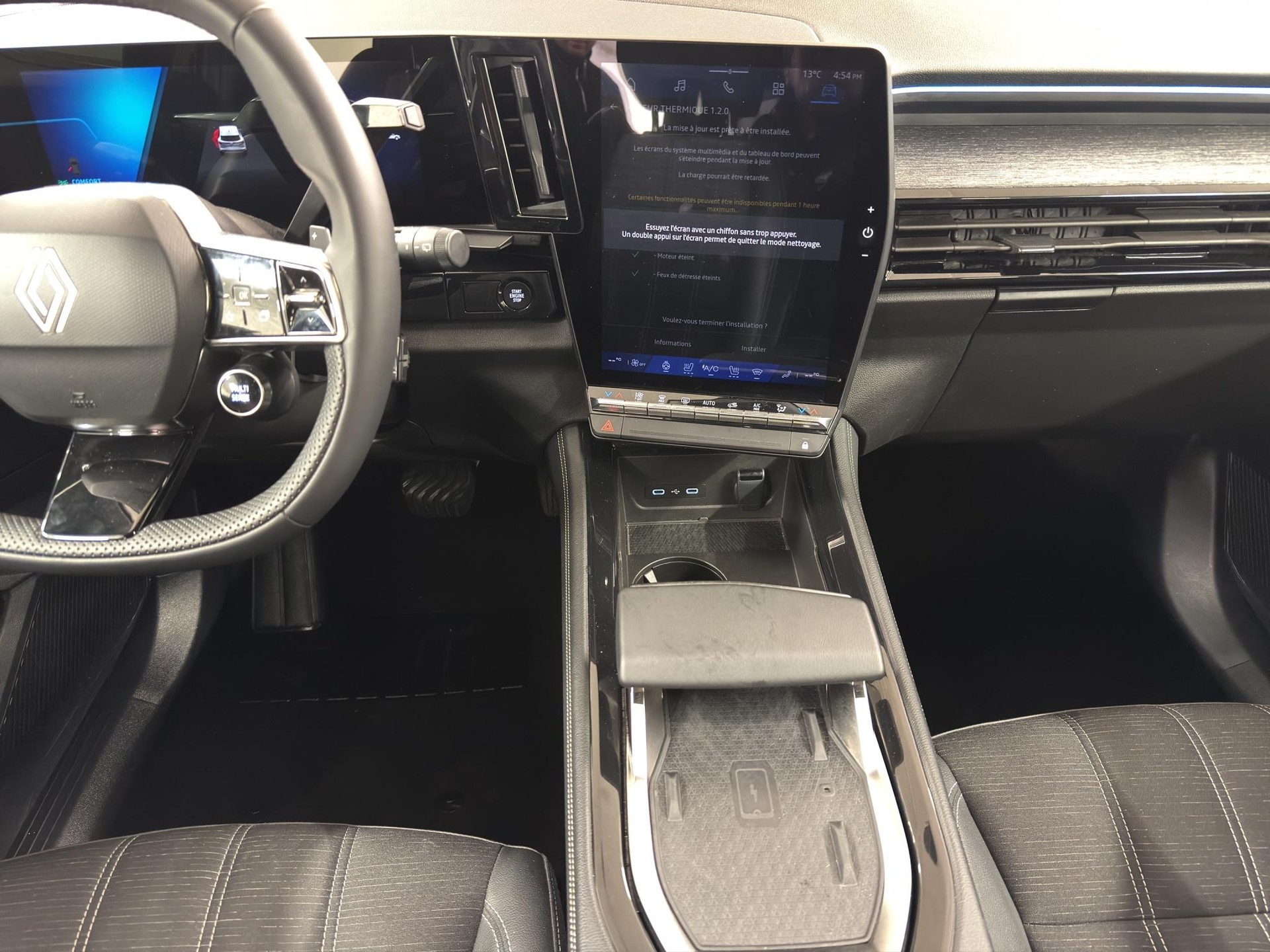 RENAULT Austral 1.2 E-Tech techno - 12