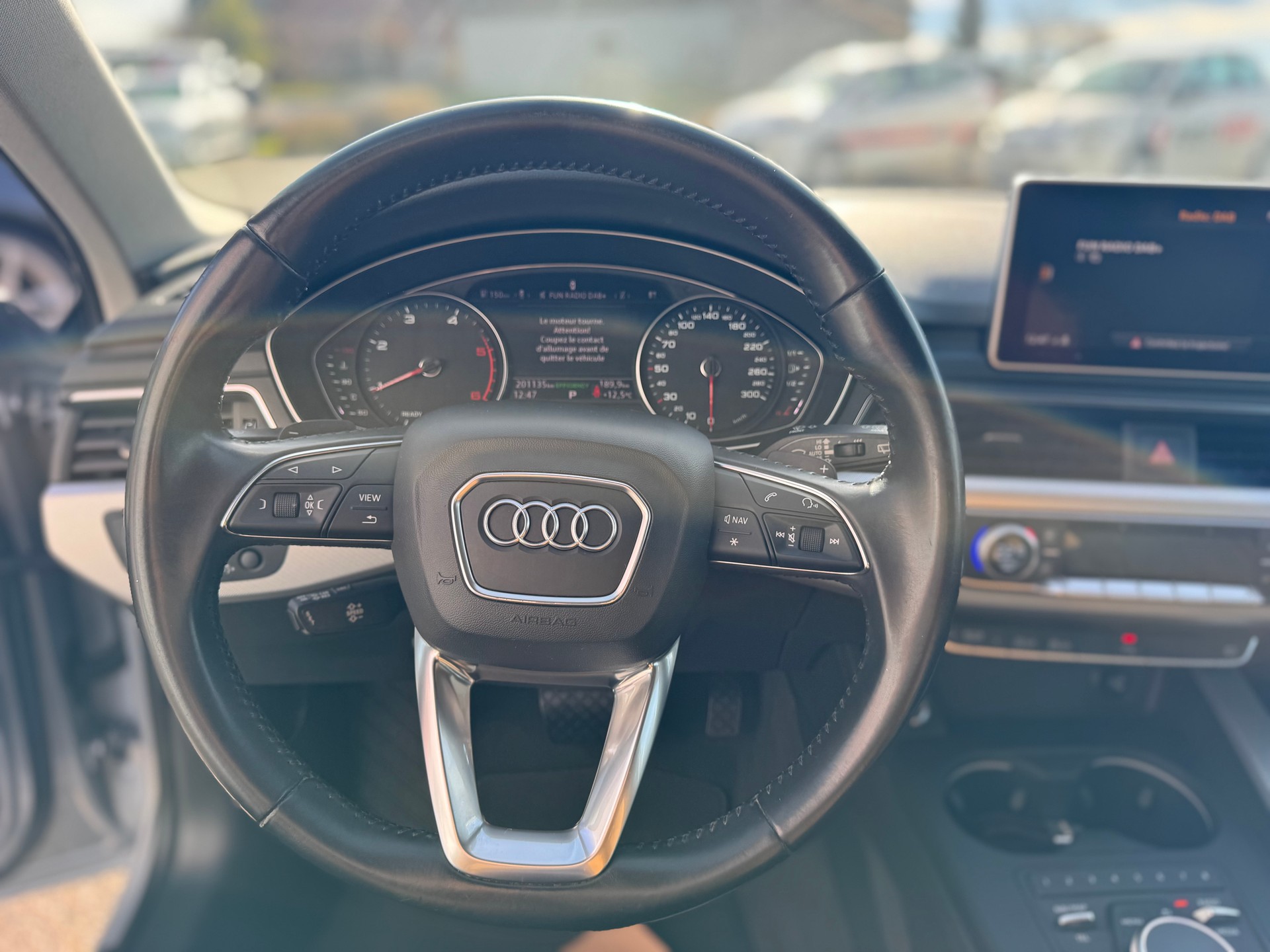 AUDI A4 Avant 2.0 TDI Design quattro S-tronic - 9