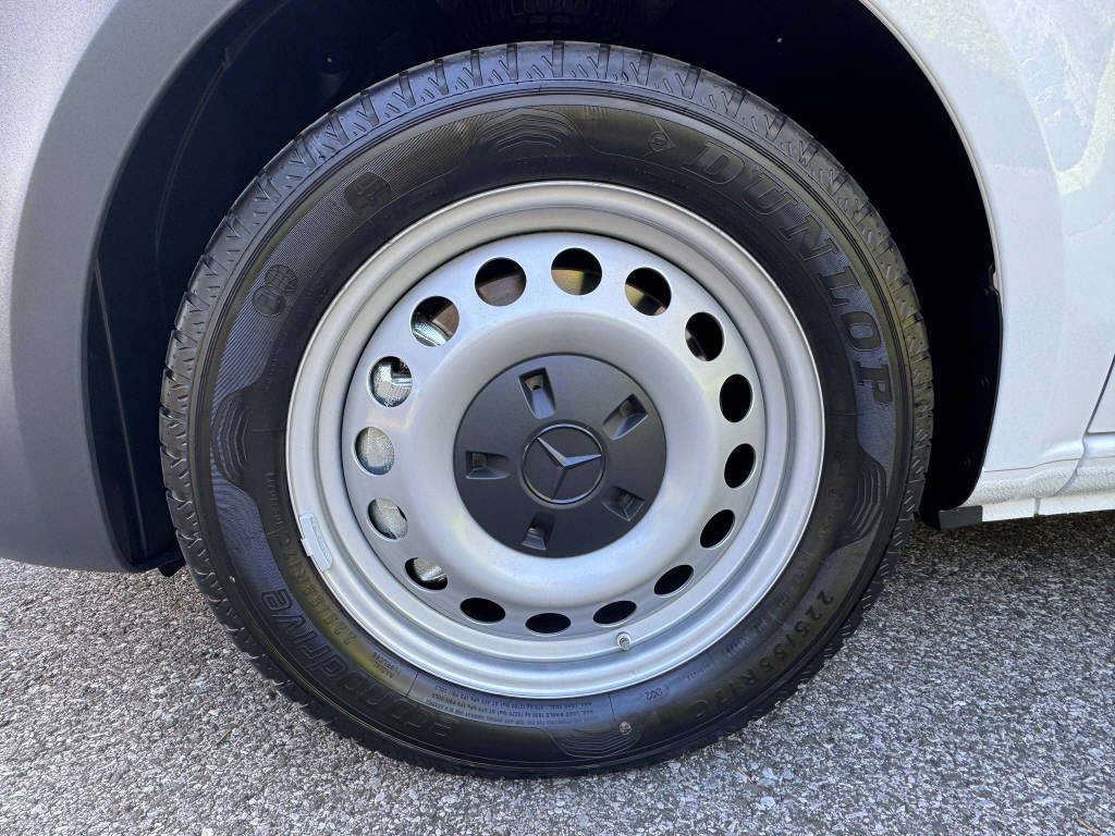 MERCEDES-BENZ eVito 129 Kasten Worker lang 90 kWh - 16