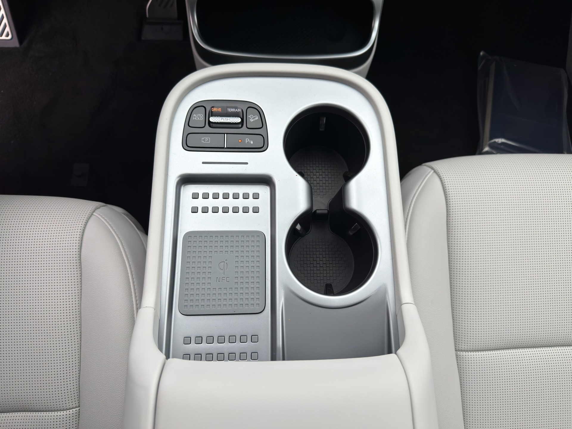 HYUNDAI Ioniq 9 110kWh Vertex 4WD - 19