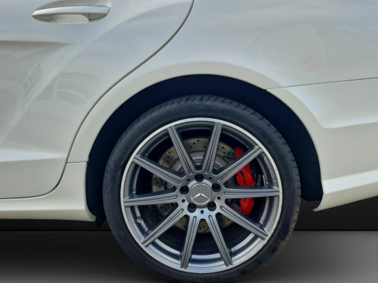 MERCEDES-BENZ CLS 63 AMG S Executive 4M - 3