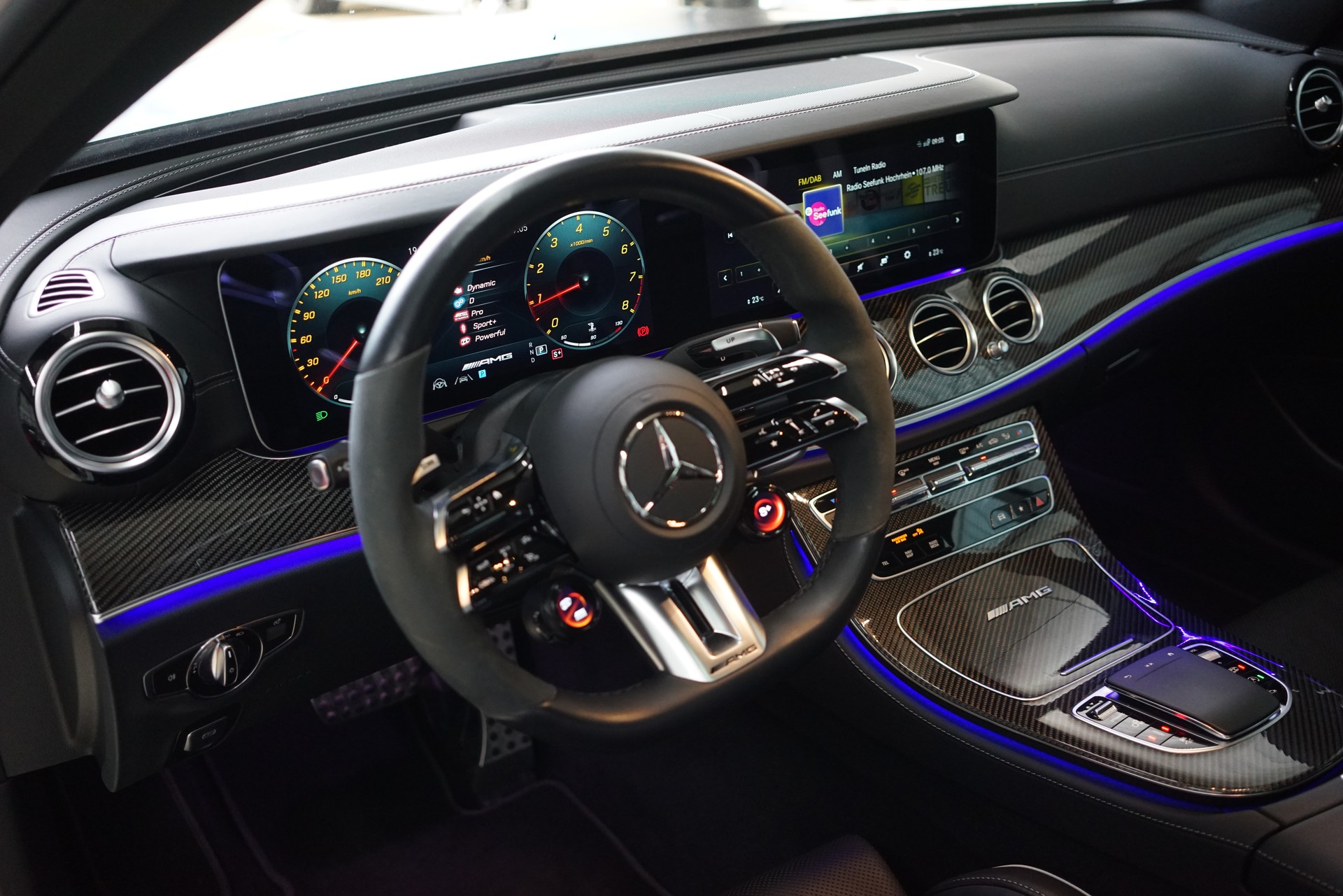 MERCEDES-BENZ AMG E 63 S 4Matic+ Speedshift 9G-TCT - 18