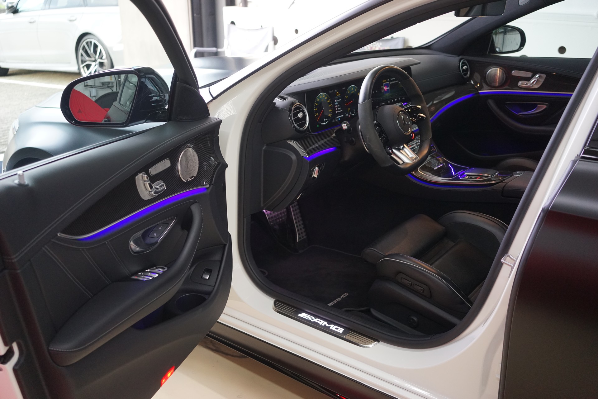 MERCEDES-BENZ AMG E 63 S 4Matic+ Speedshift 9G-TCT - 17