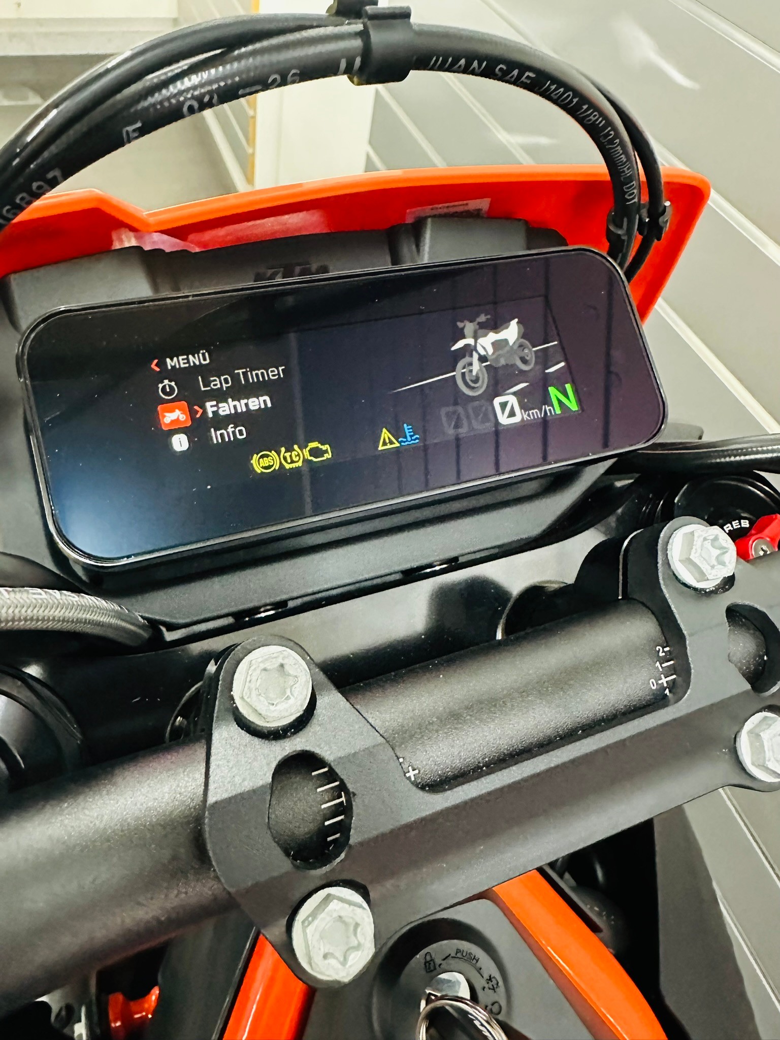KTM 690 SMC R ABS (35 kW) - 11