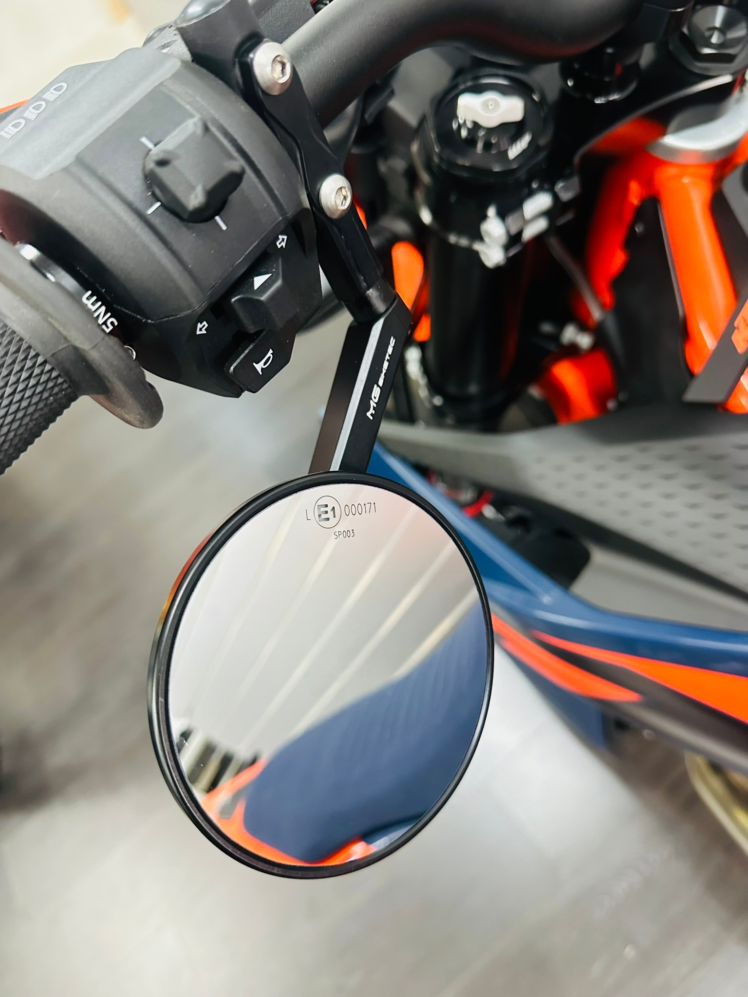 KTM 690 SMC R ABS (35 kW) - 6
