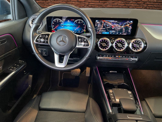 MERCEDES-BENZ GLA 180 Progressive 7G-D - 9