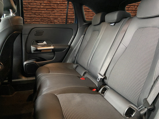 MERCEDES-BENZ GLA 180 Progressive 7G-D - 13