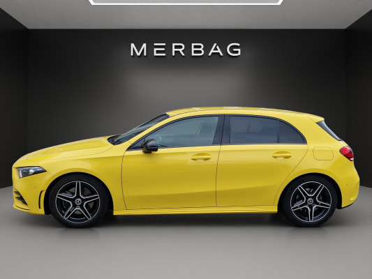 MERCEDES-BENZ A 220 AMG Line - 3
