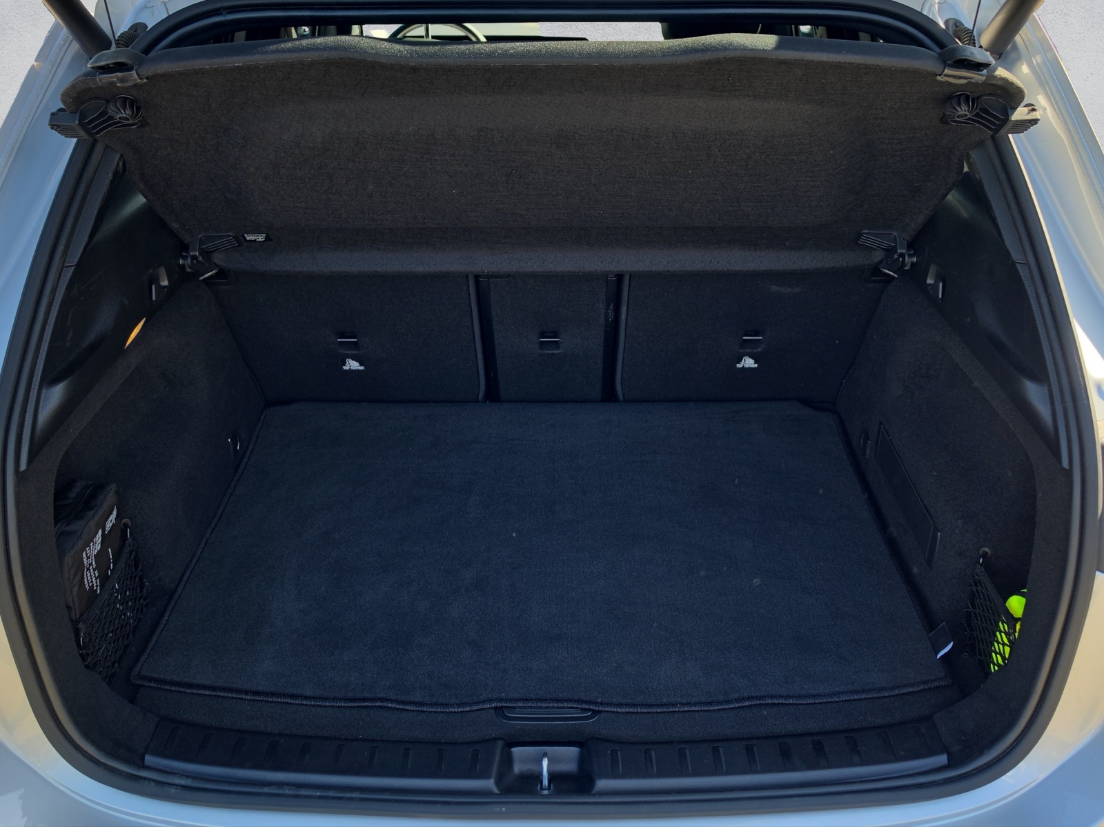 MERCEDES-BENZ EQA 350 AMG Line 4Matic - 17