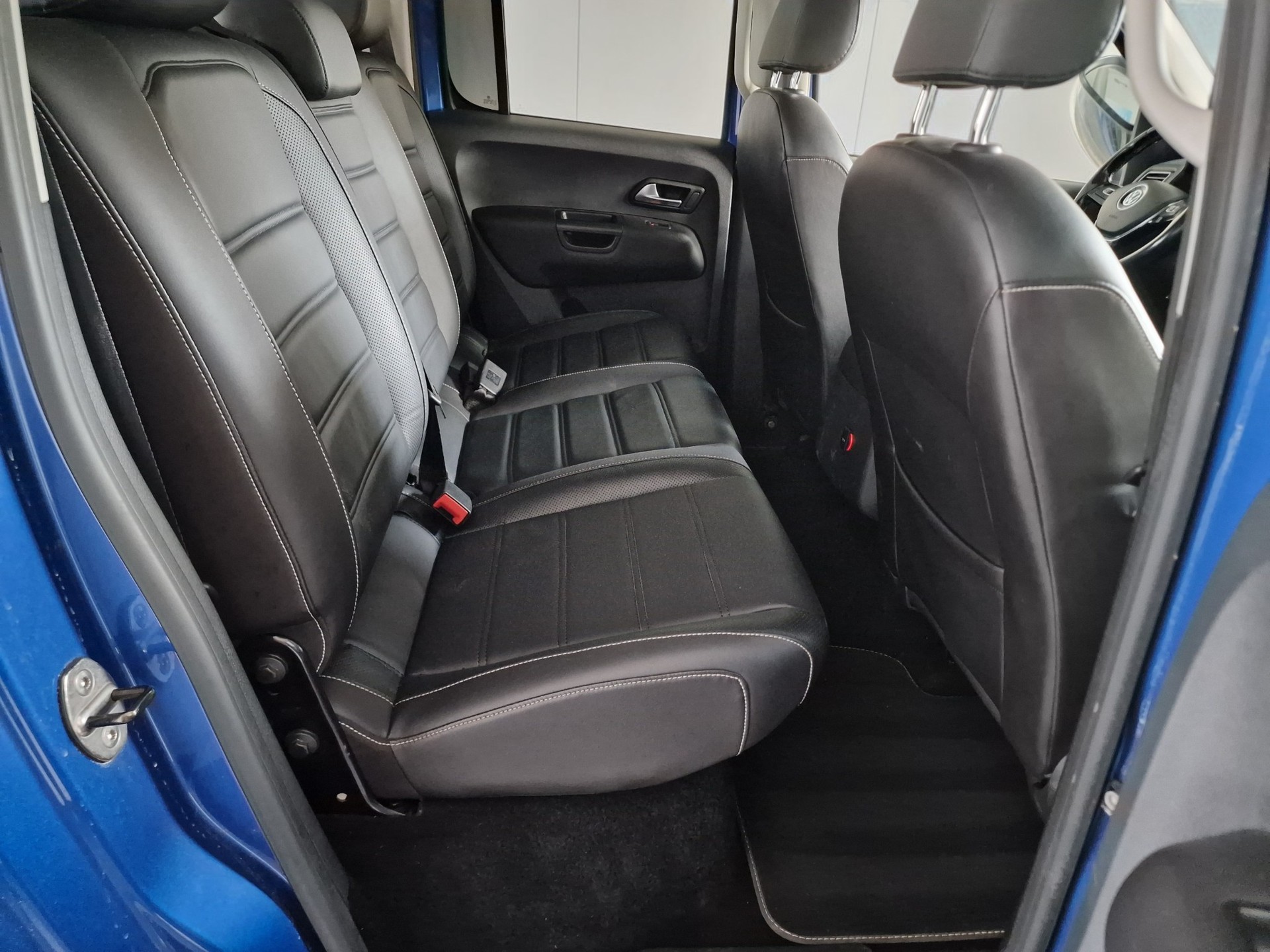 VW Amarok 3.0TDI Aventura 4Motion Automatic 24Mt Gara AHK 3.3t - 18
