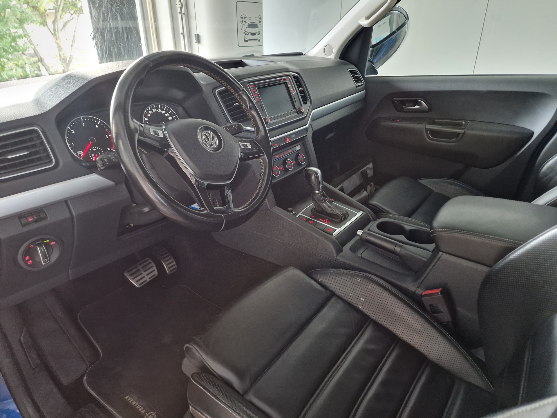 VW Amarok 3.0TDI Aventura 4Motion Automatic 24Mt Gara AHK 3.3t - 11