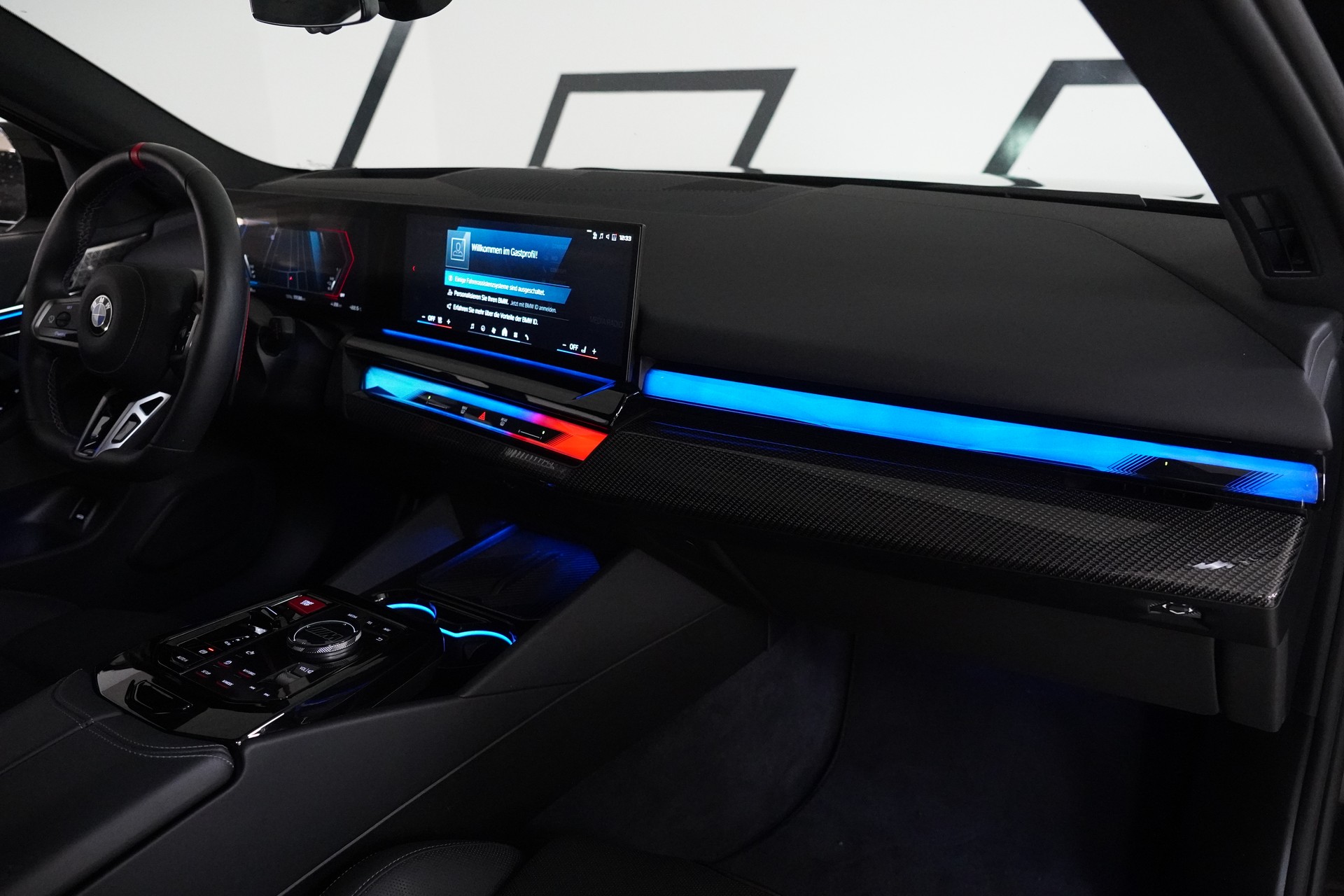 BMW M5 xDrive Touring - 18