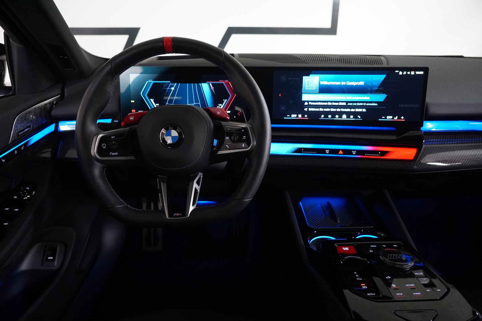 BMW M5 xDrive Touring - 22