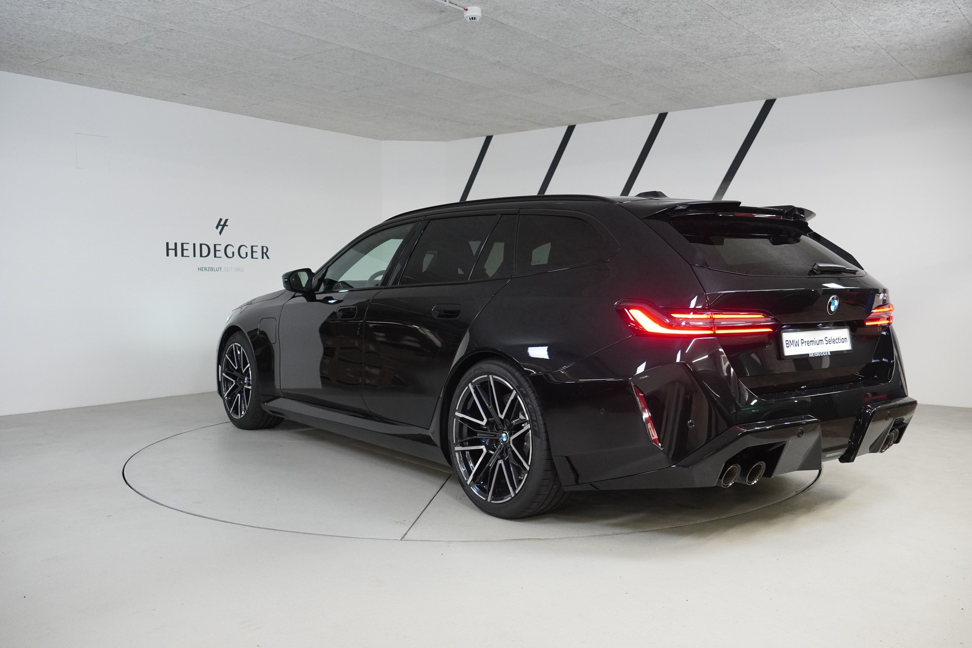 BMW M5 xDrive Touring - 6