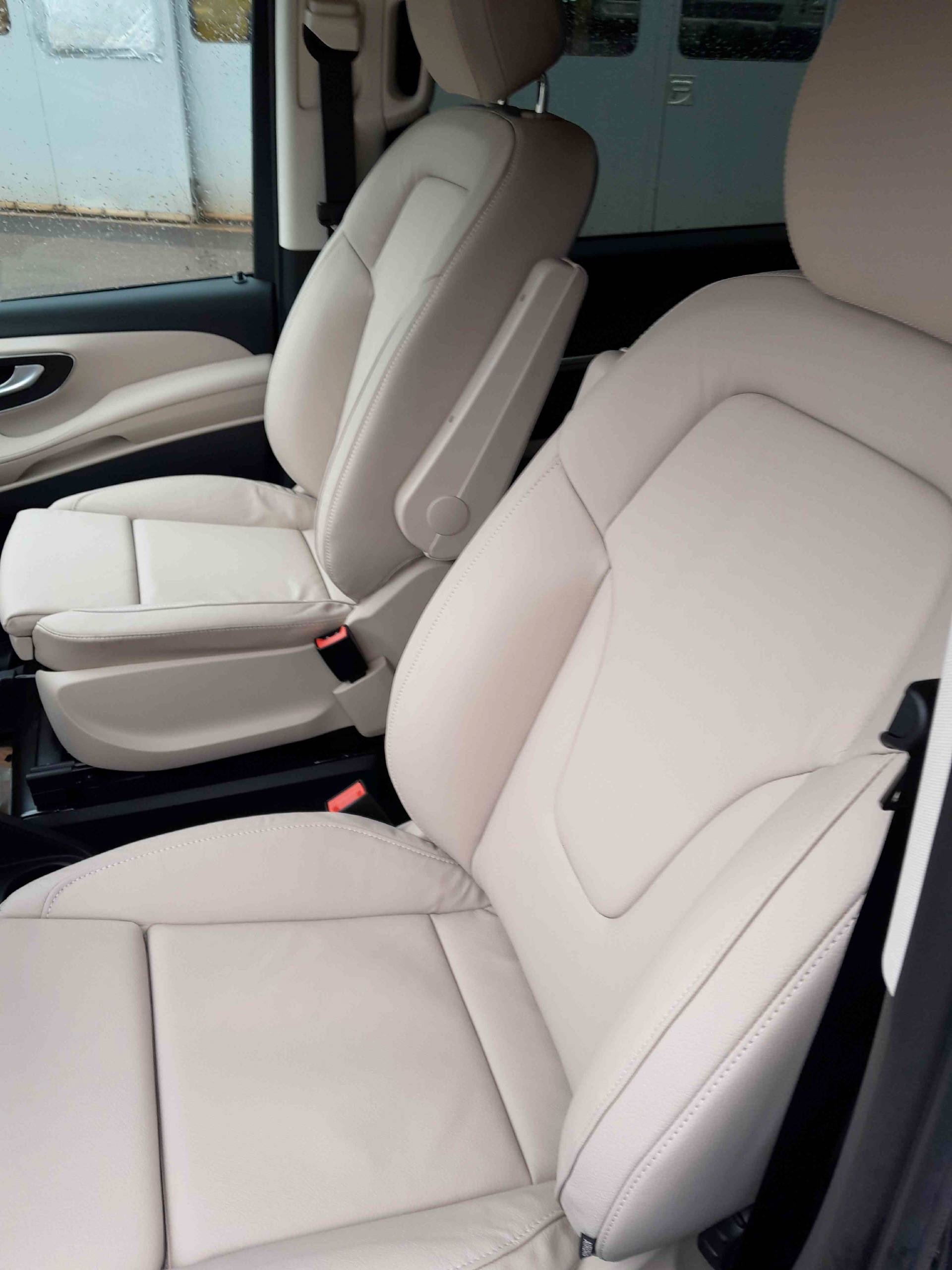 MERCEDES-BENZ V 300d Avantgarde L 4x4 - 13