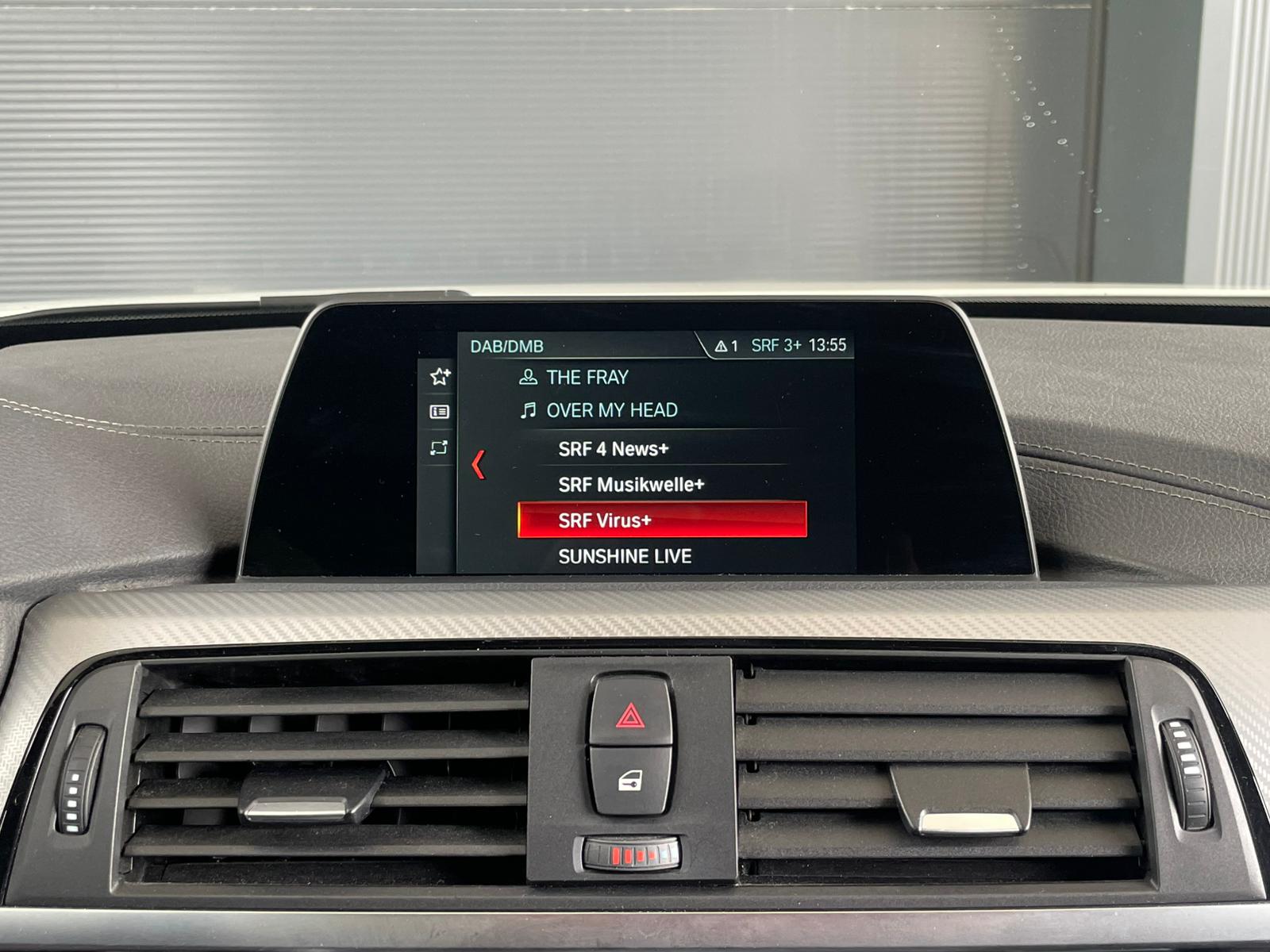 BMW 318d Essential Ed. Touring-11