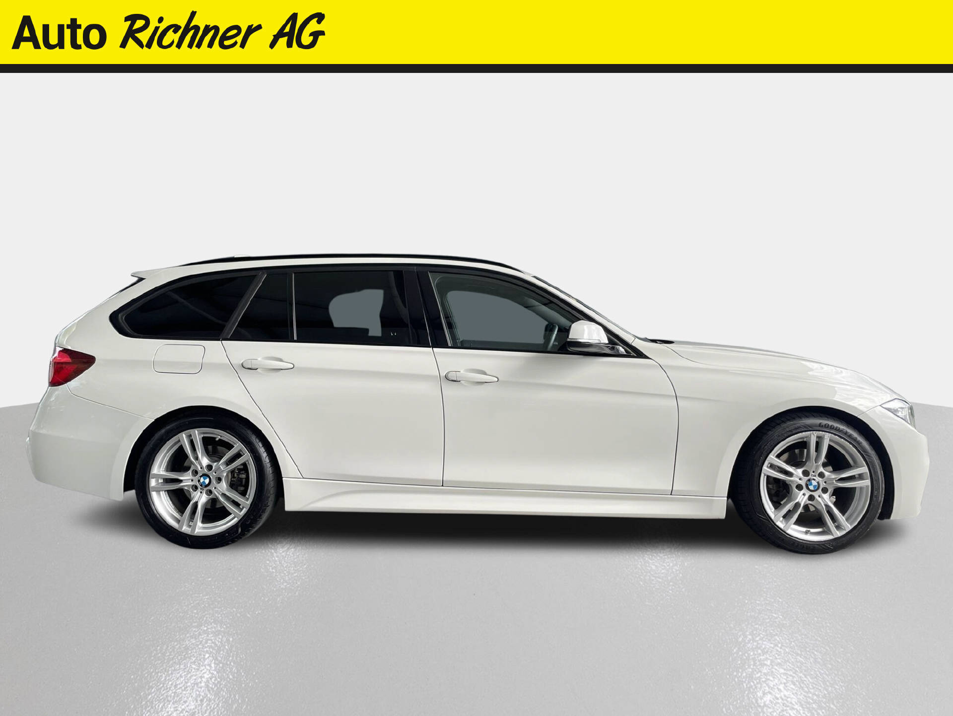 BMW 318d Essential Ed. Touring-2