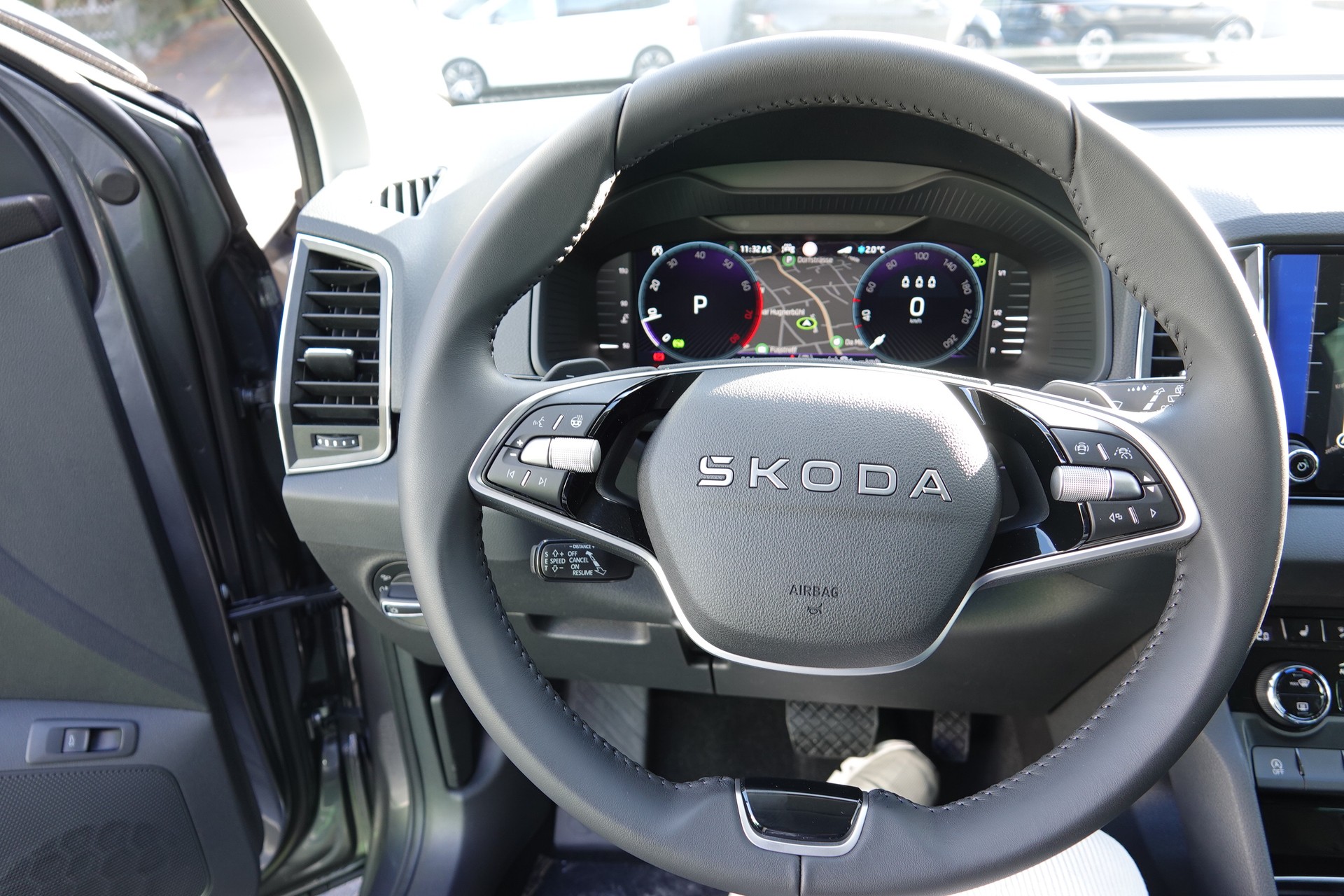 SKODA Karoq 1.5 TSI Dynamic DSG - 12