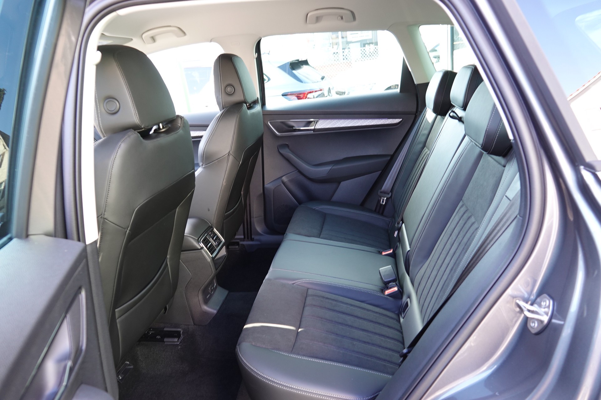 SKODA Karoq 1.5 TSI Dynamic DSG - 15