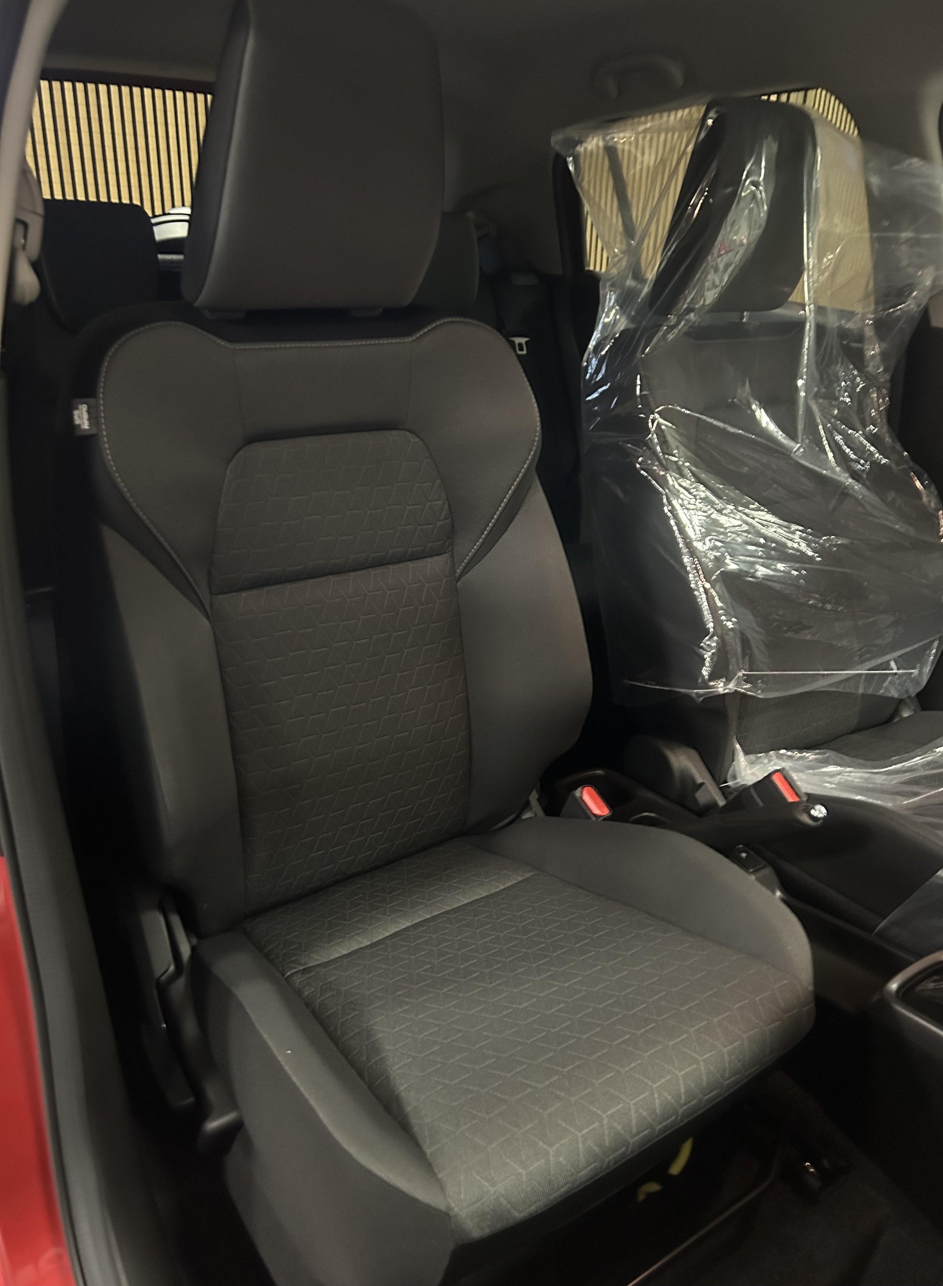 SUZUKI Swift 1.2 Sakura Top Hybrid - 15