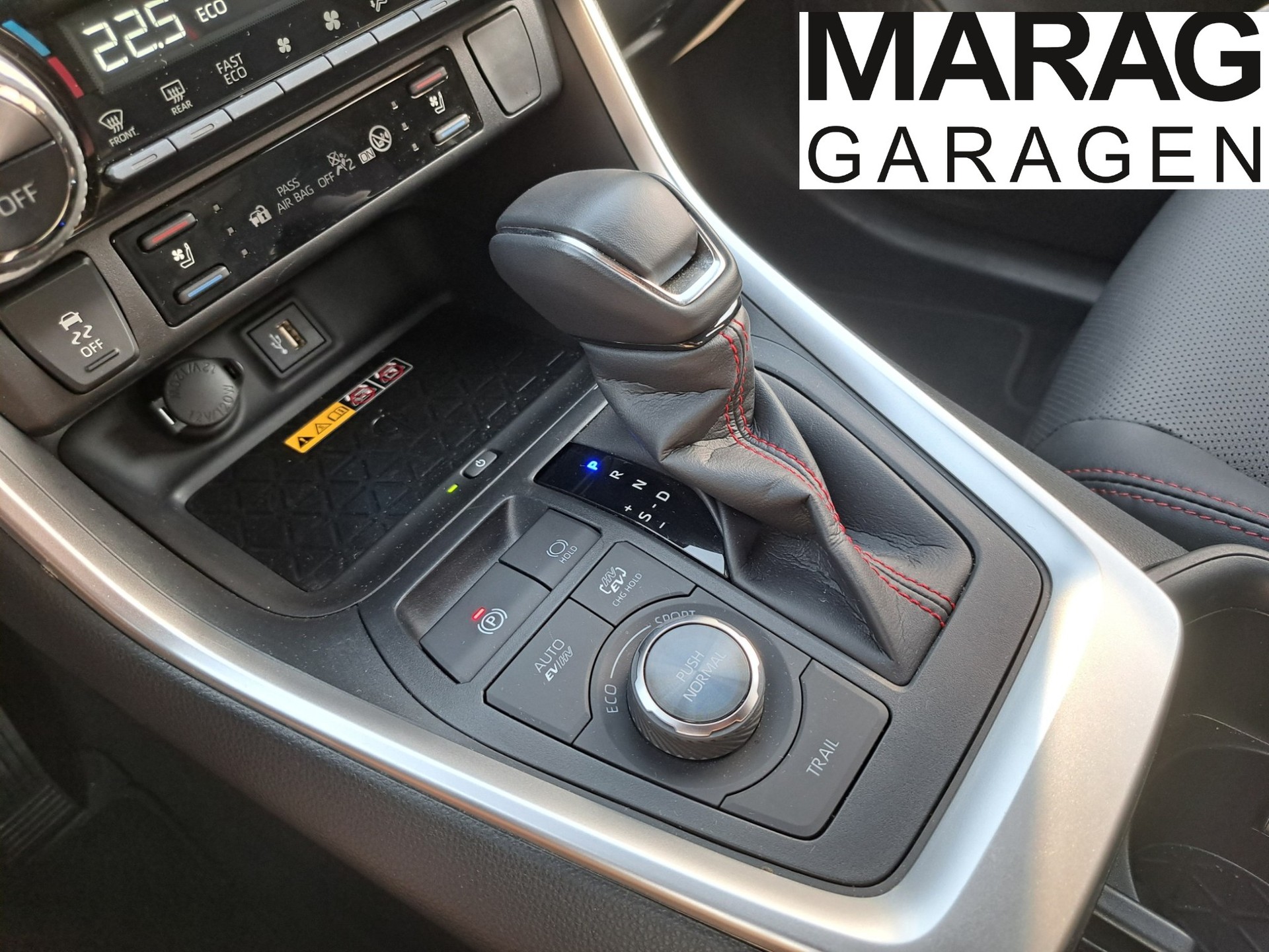 TOYOTA RAV-4 2.5 PHEV Platinum e-CVT 4WD - 13