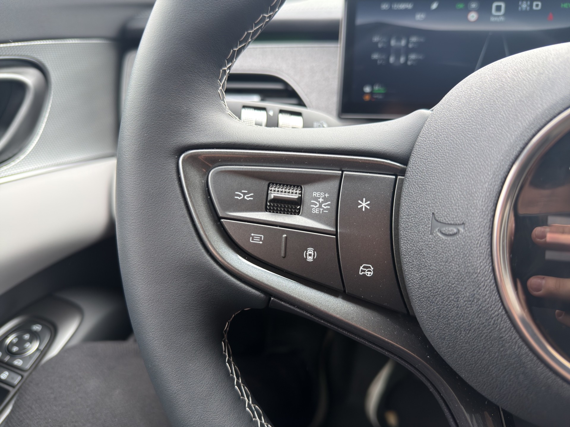 BYD Seal 6 DM-i Touring Comfort interior beige - 25