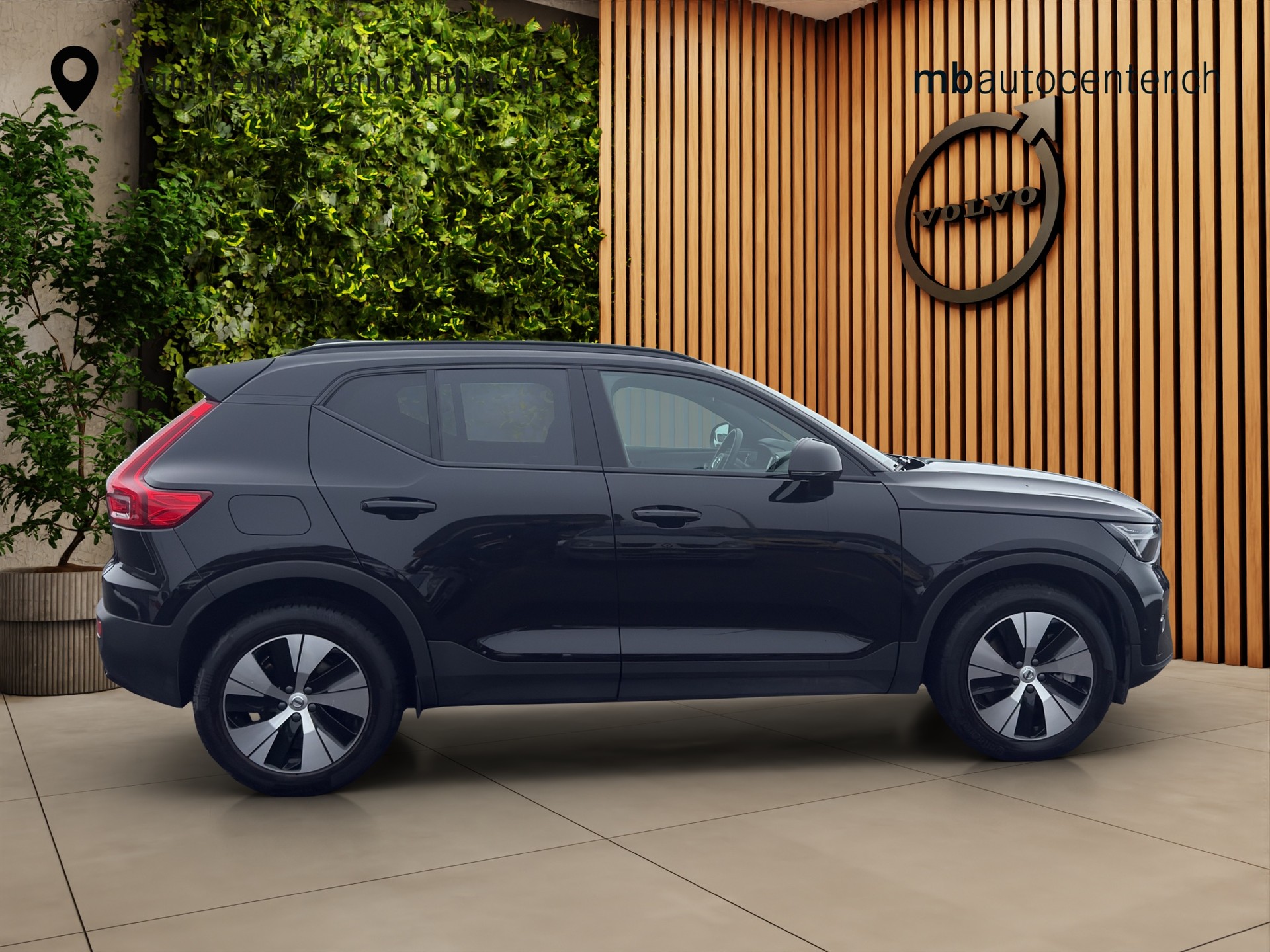 VOLVO XC40 1.5 T4 PiH Plus Dark - 6