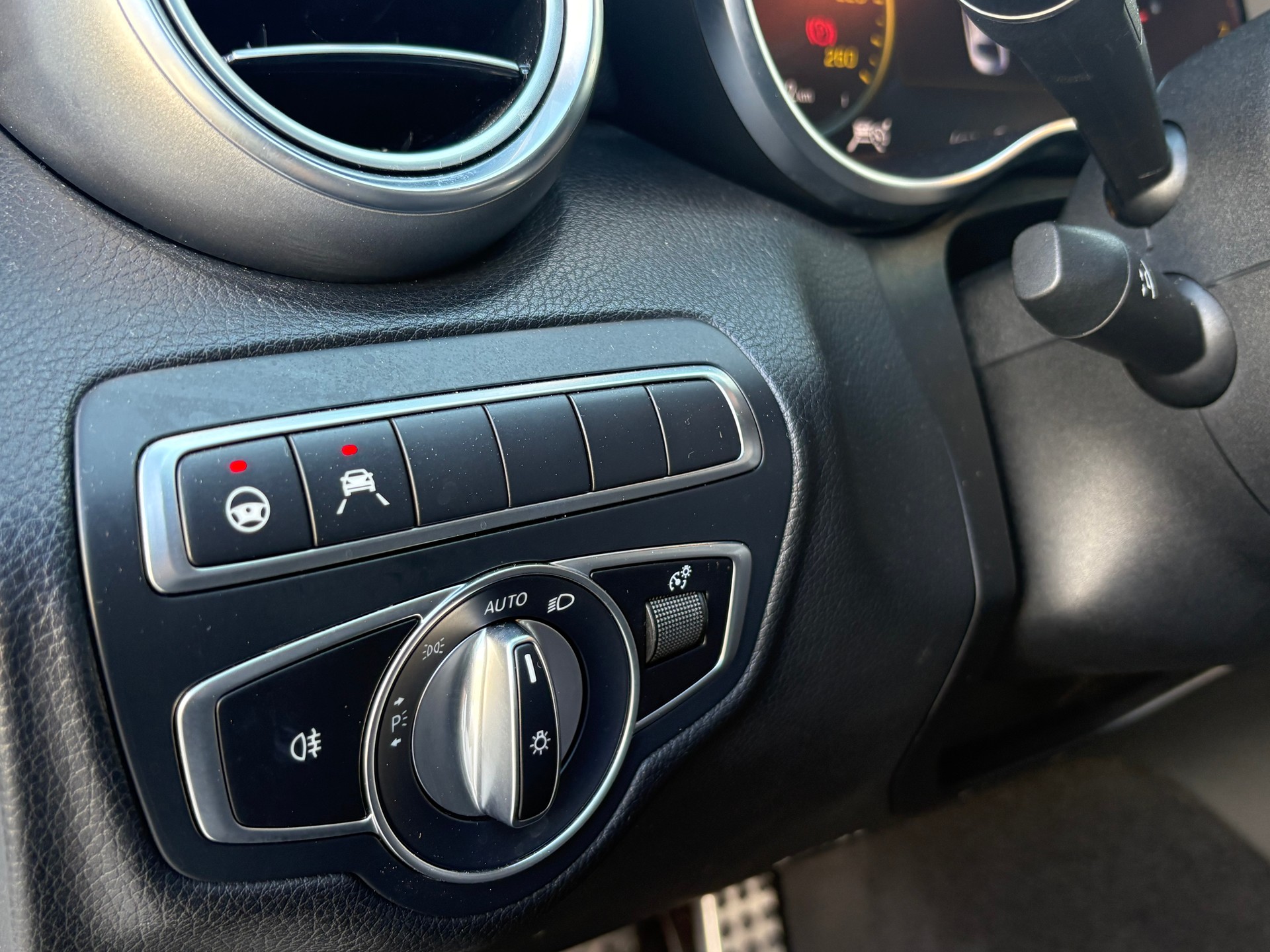 MERCEDES-BENZ C 200 Swiss Star AMG Line 4Matic 9G-Tronic - 19