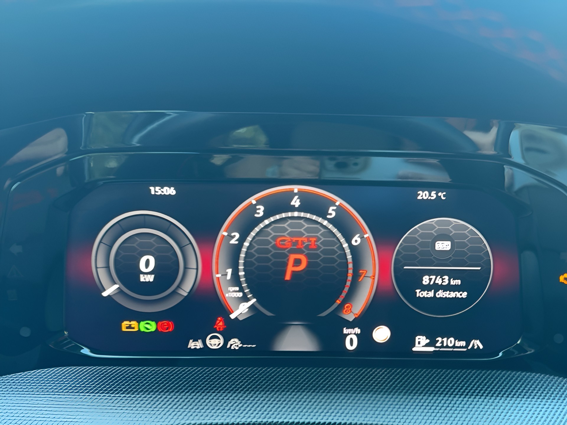 VW Golf 2.0 TSI GTI DSG - 17