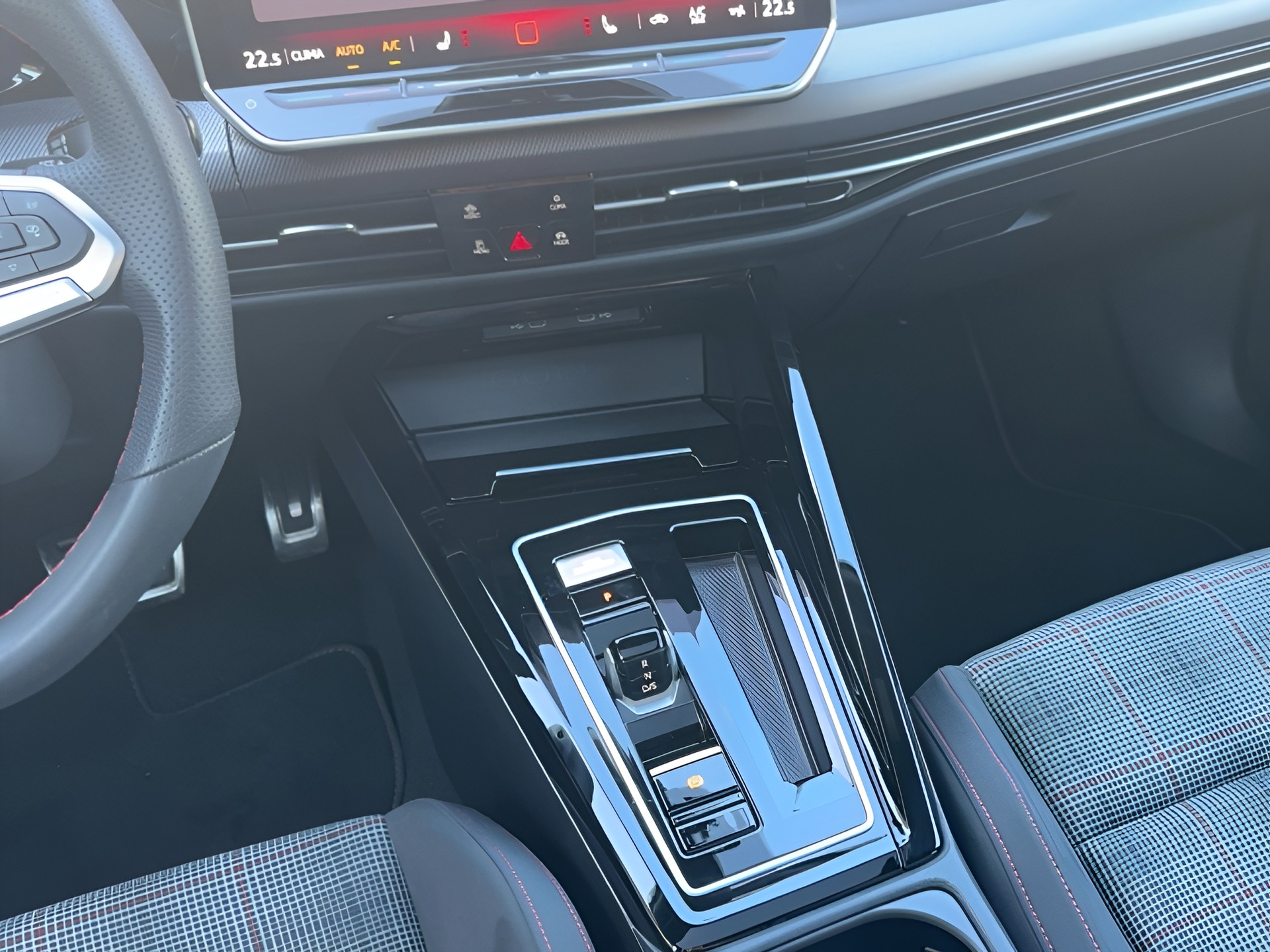 VW Golf 2.0 TSI GTI DSG - 15