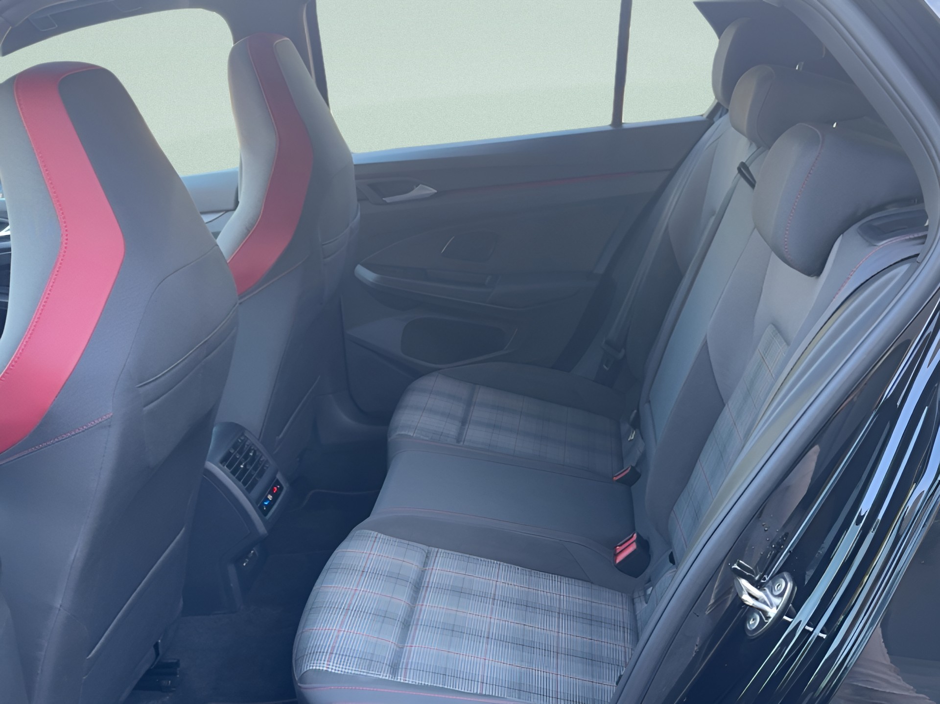 VW Golf 2.0 TSI GTI DSG - 18