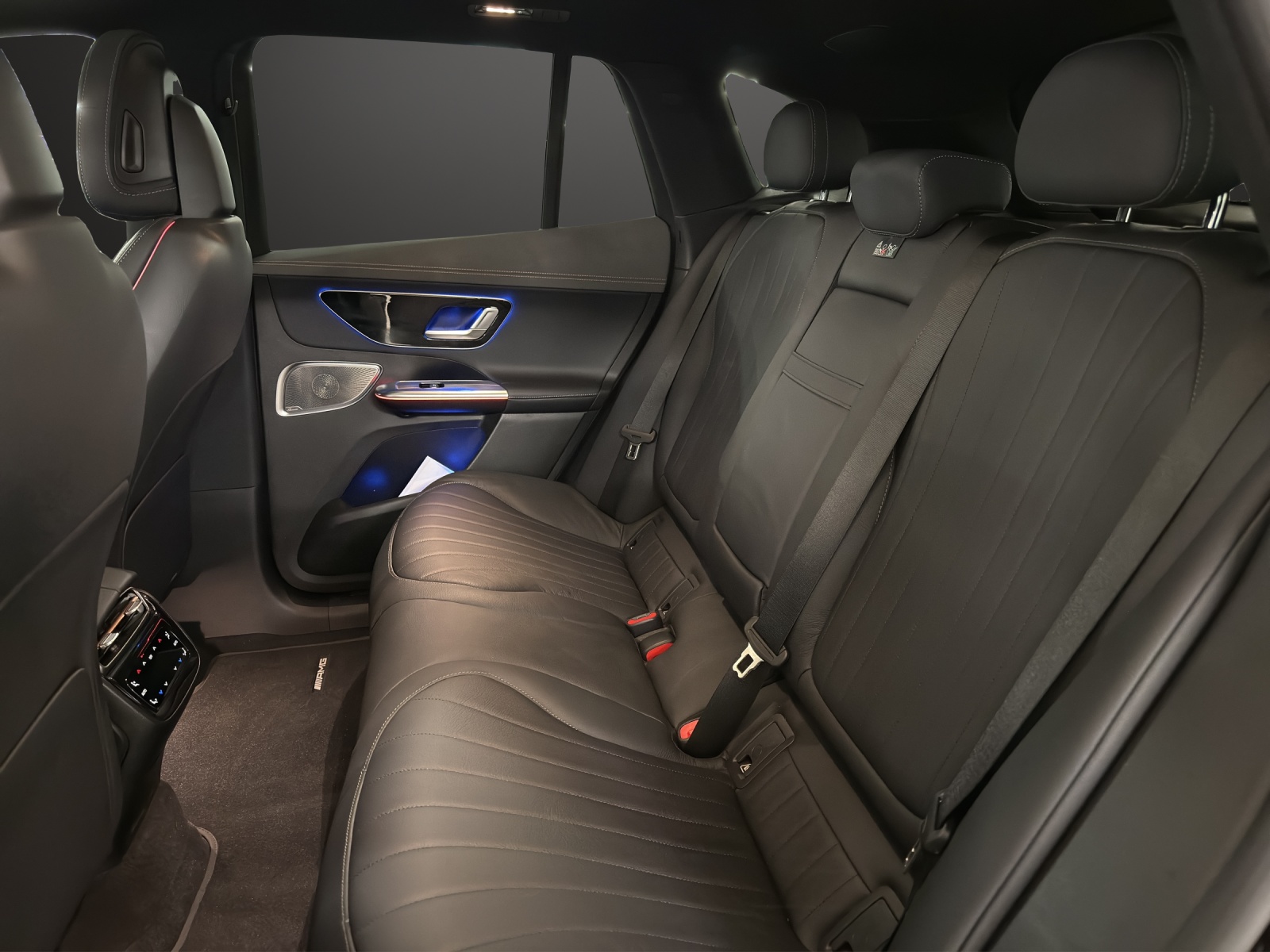 MERCEDES-BENZ EQE SUV 350 4 Matic - 13