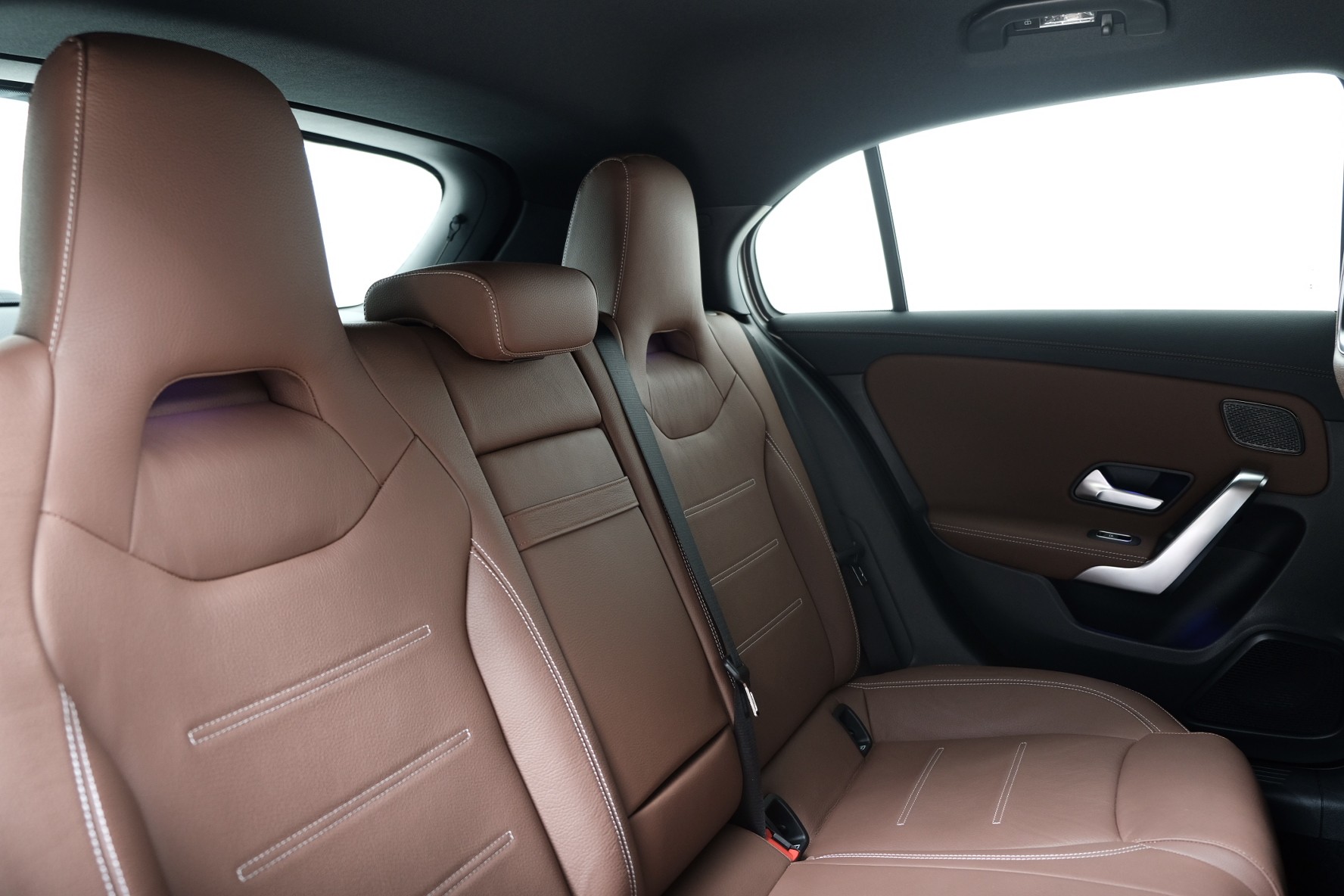 MERCEDES-BENZ A 220 Progressive 7G-DCT 4Matic - 11