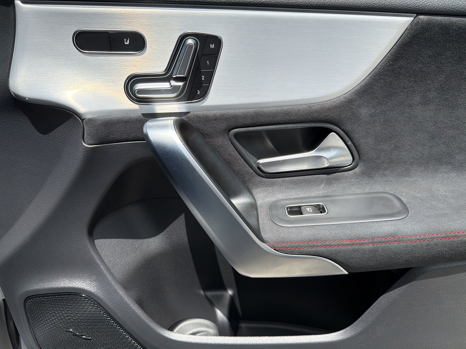MERCEDES-BENZ A AMG 35 4Matic 8G-DCT - 17