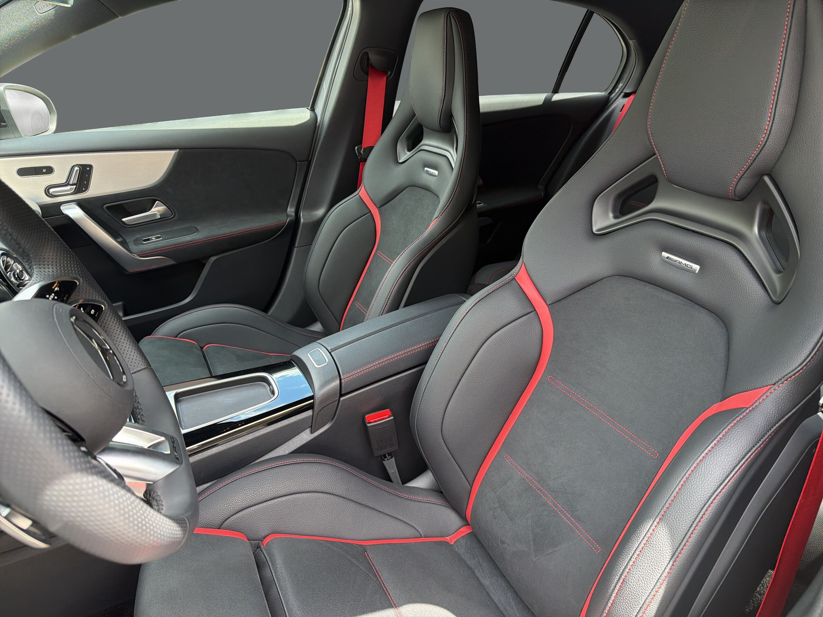 MERCEDES-BENZ A AMG 35 4Matic 8G-DCT - 9