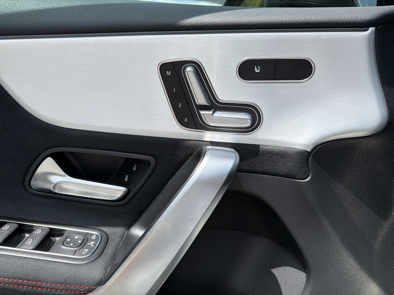 MERCEDES-BENZ A AMG 35 4Matic 8G-DCT - 12